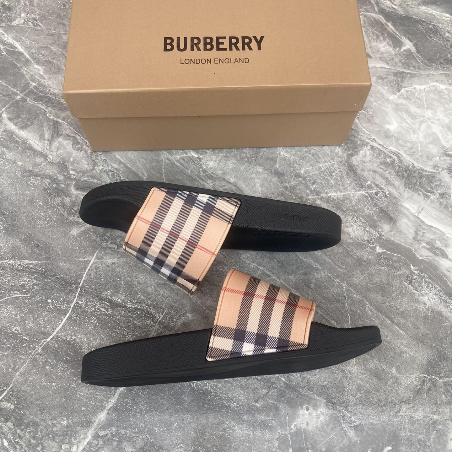 Burberry Furley Check Slide Sandals - DesignerGu