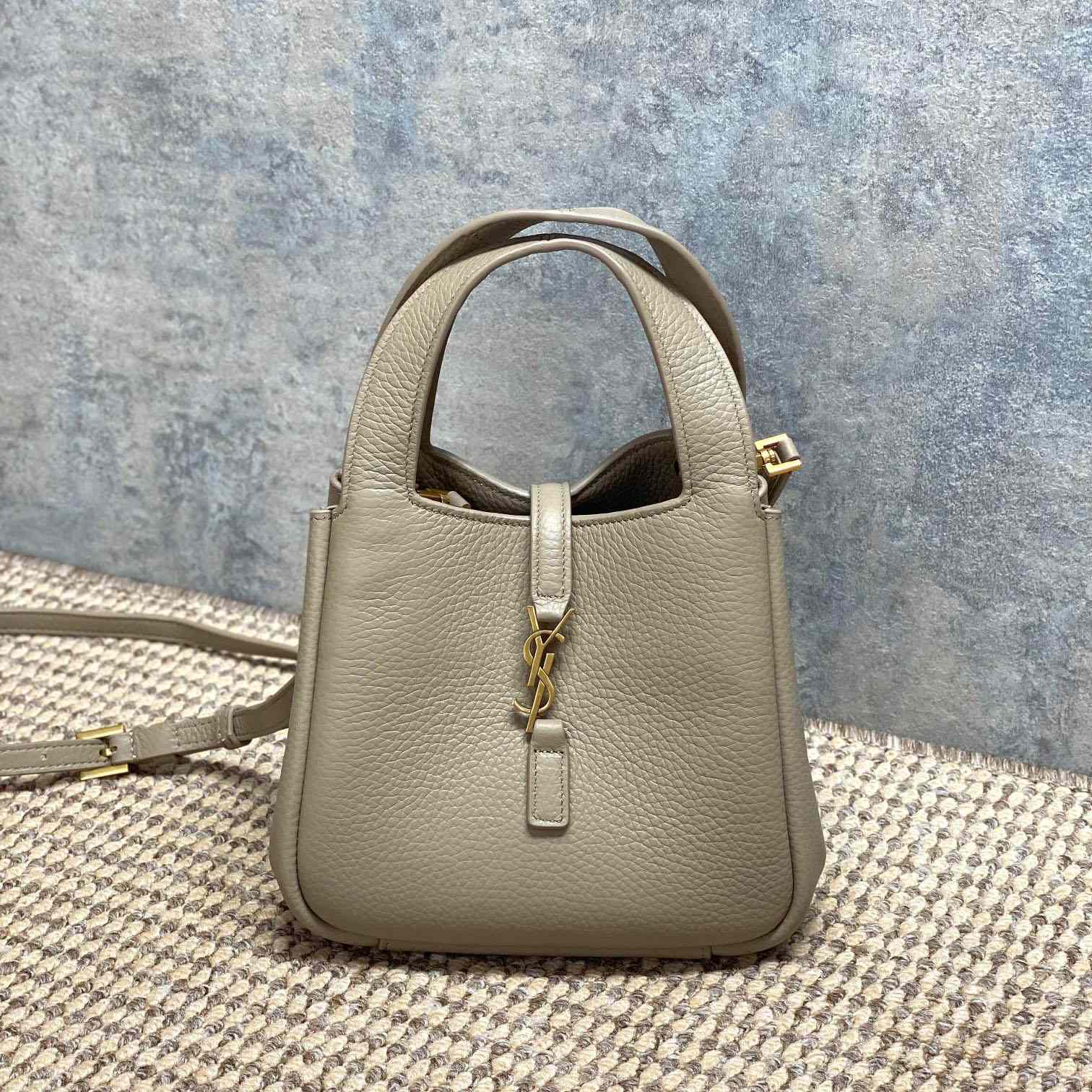 Saint Laurent LE 5 À 7 BABY BEA In Grained Leather - DesignerGu
