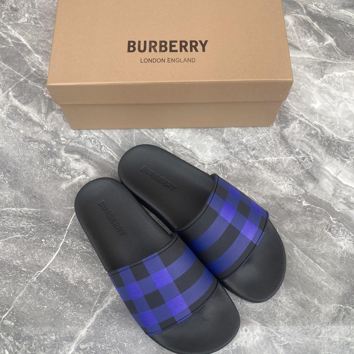 Burberry Furley Check Slide Sandals - DesignerGu