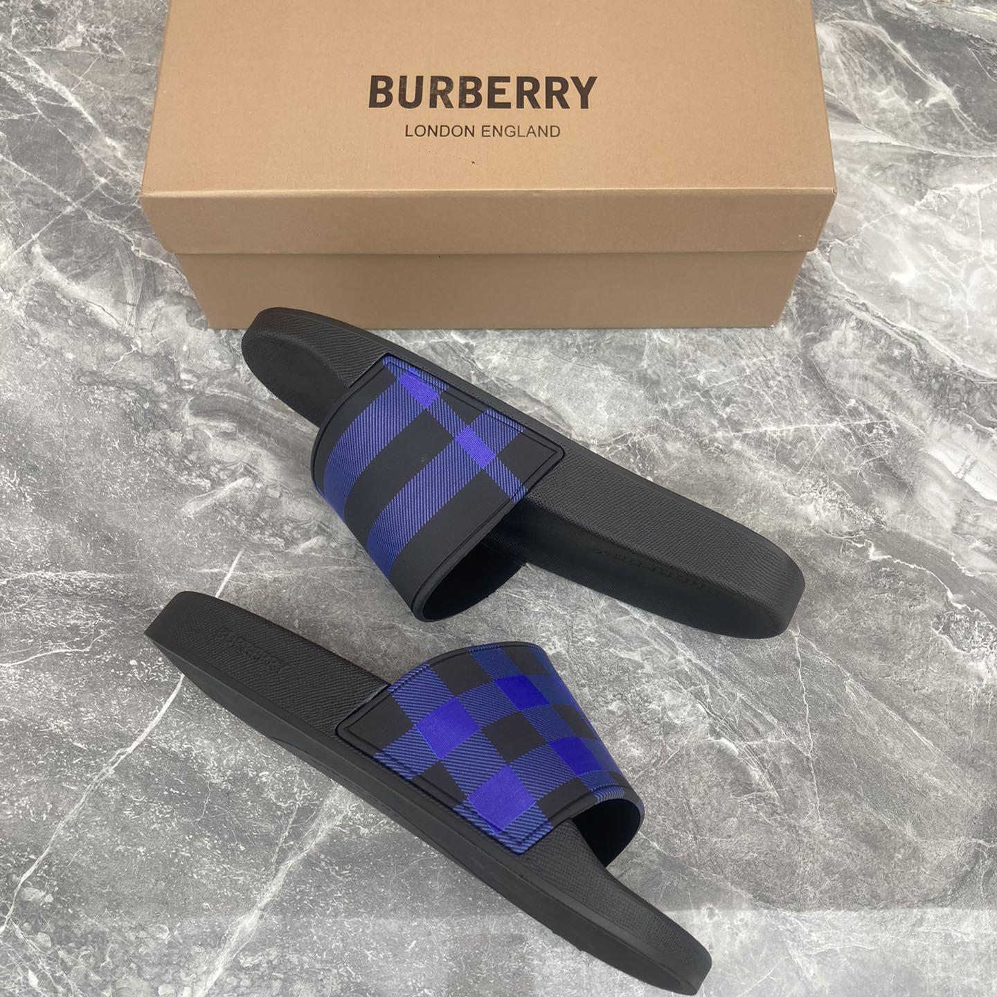 Burberry Furley Check Slide Sandals - DesignerGu