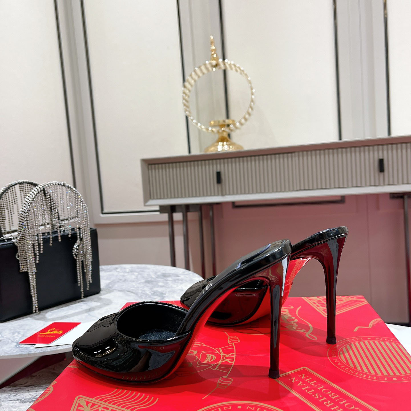 Christian Louboutin Me Dolly 100MM Patent Leather Mules - DesignerGu