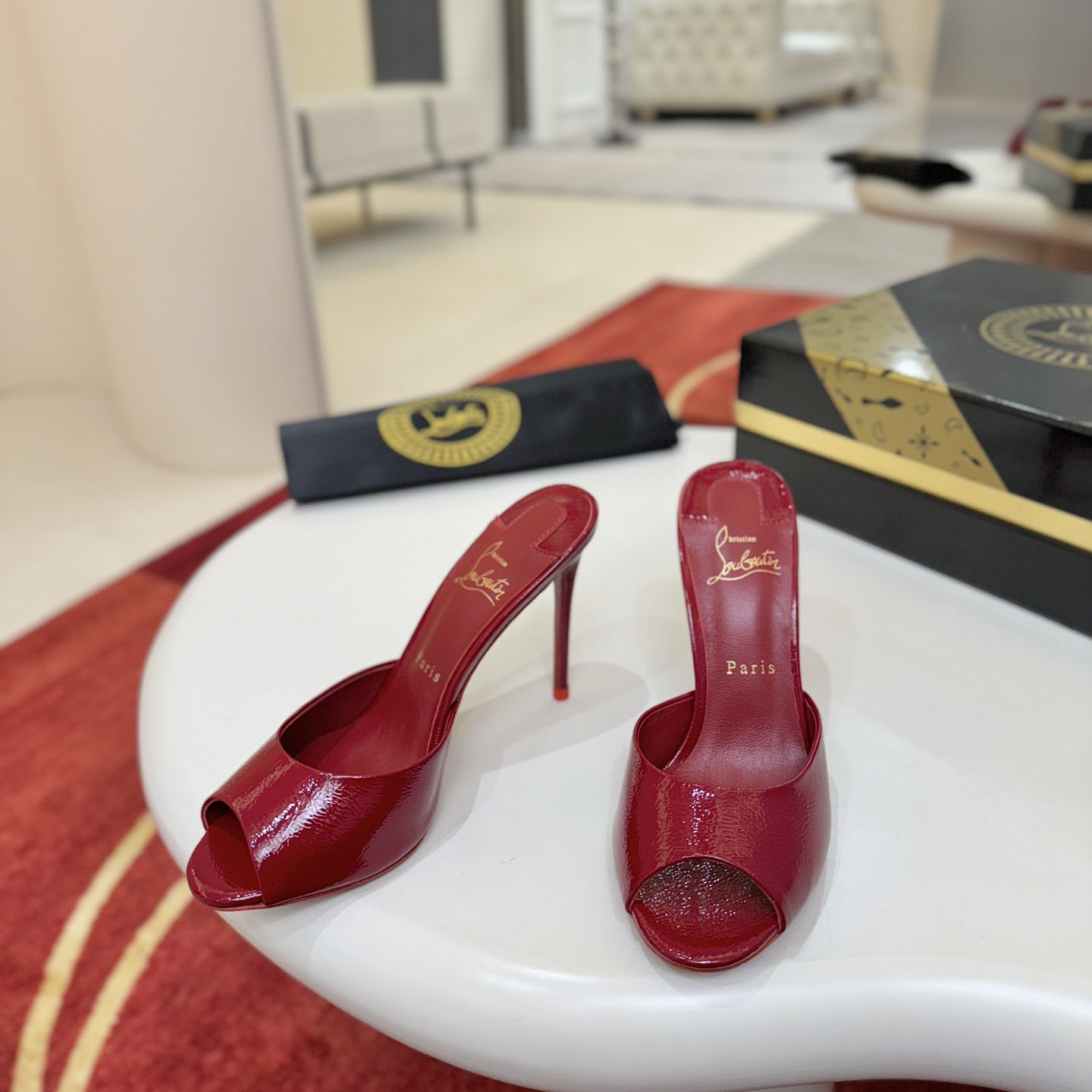 Christian Louboutin Me Dolly 100MM Patent Leather Mules - DesignerGu