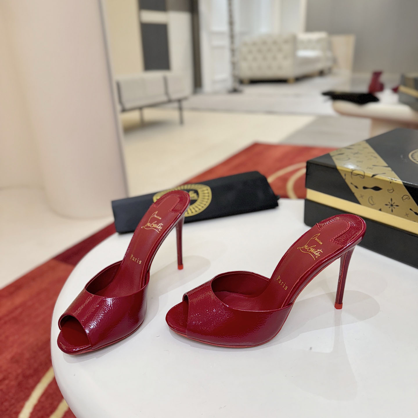 Christian Louboutin Me Dolly 100MM Patent Leather Mules - DesignerGu