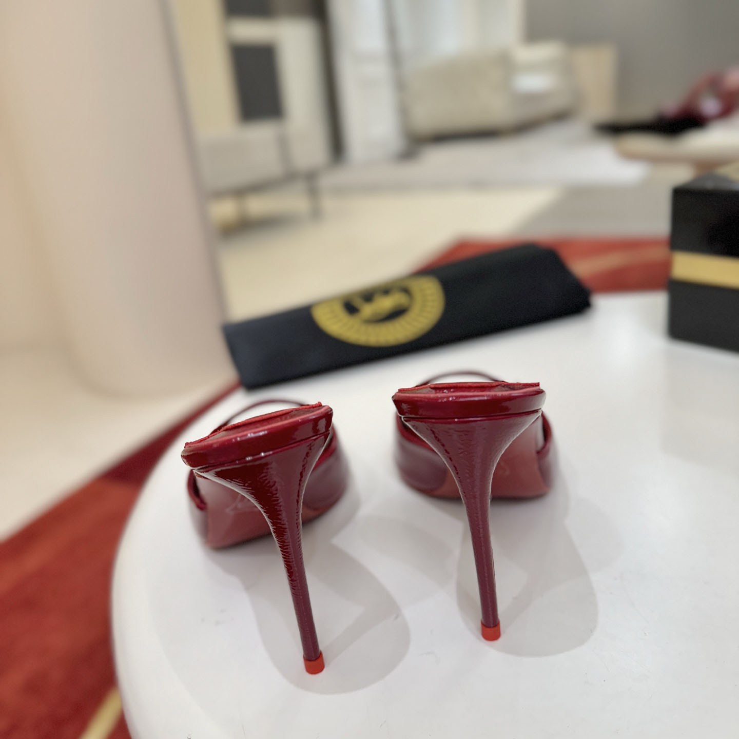 Christian Louboutin Me Dolly 100MM Patent Leather Mules - DesignerGu