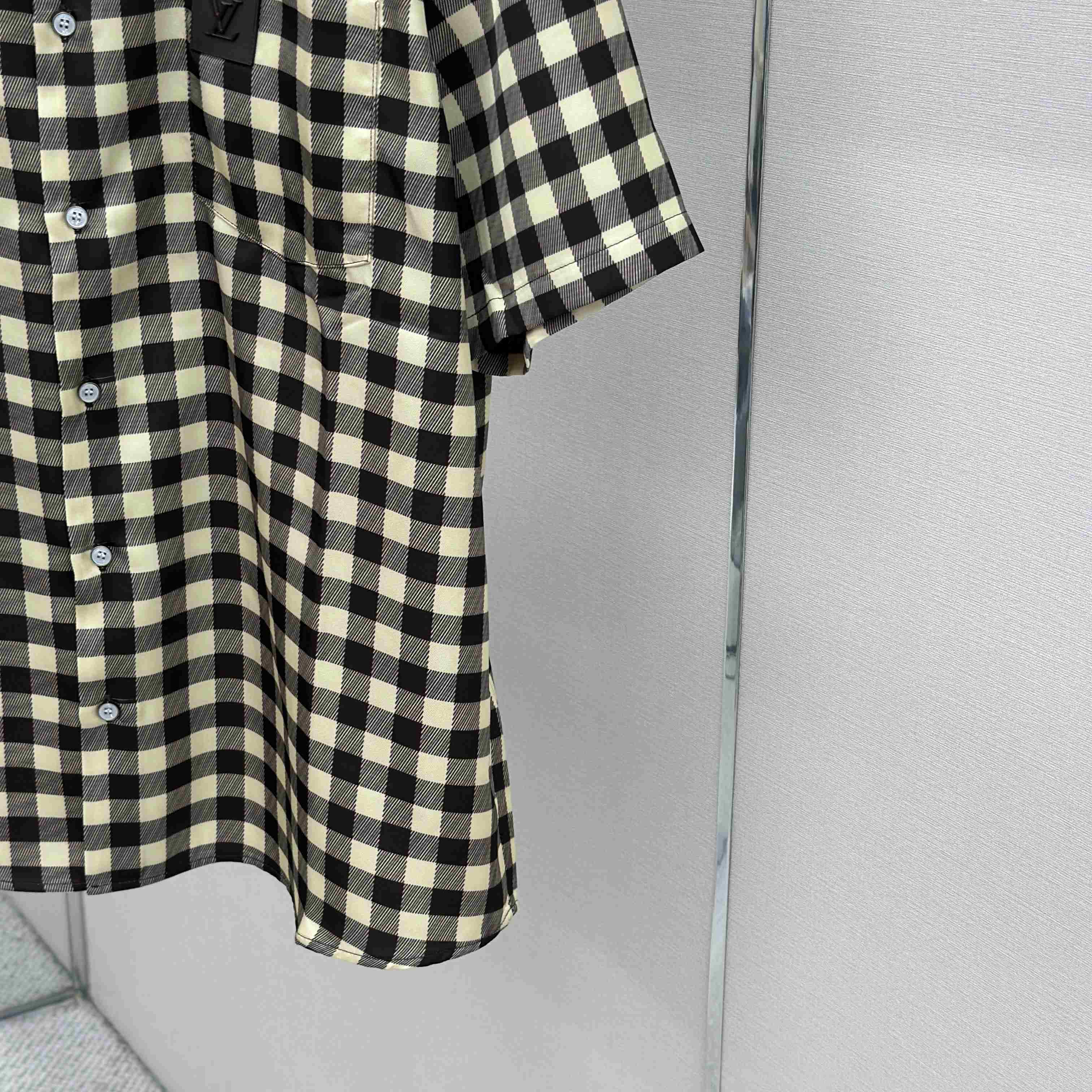 Louis Vuitton Damier Jacquard Short-Sleeved Shirt 1AJRGI - DesignerGu