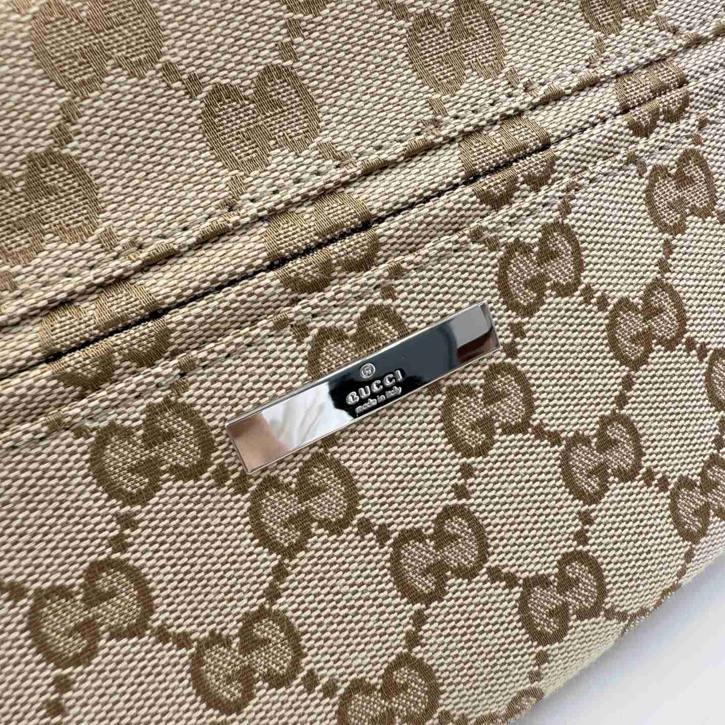 Gucci Tag Medium Crossbody Bag 875229 - DesignerGu