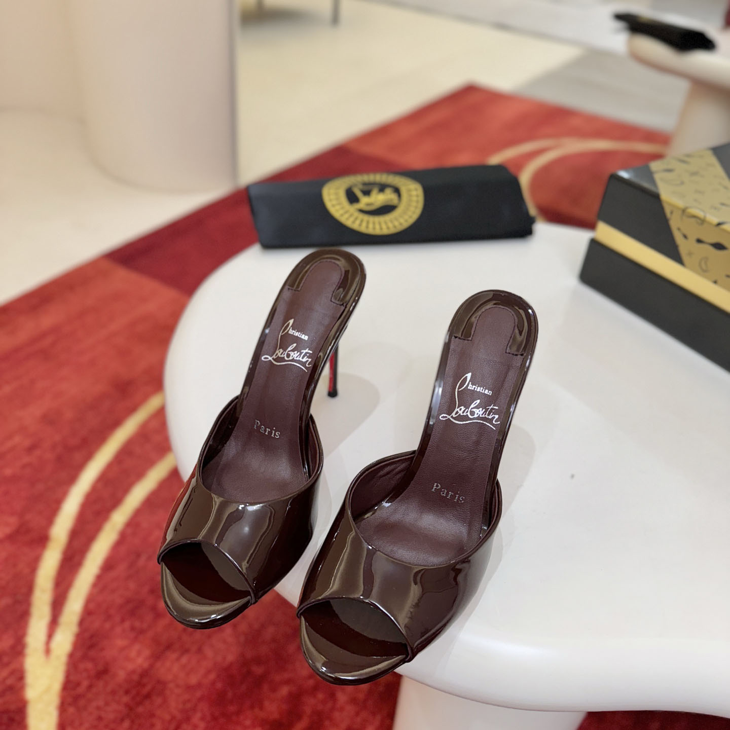 Christian Louboutin Me Dolly 100MM Patent Leather Mules - DesignerGu