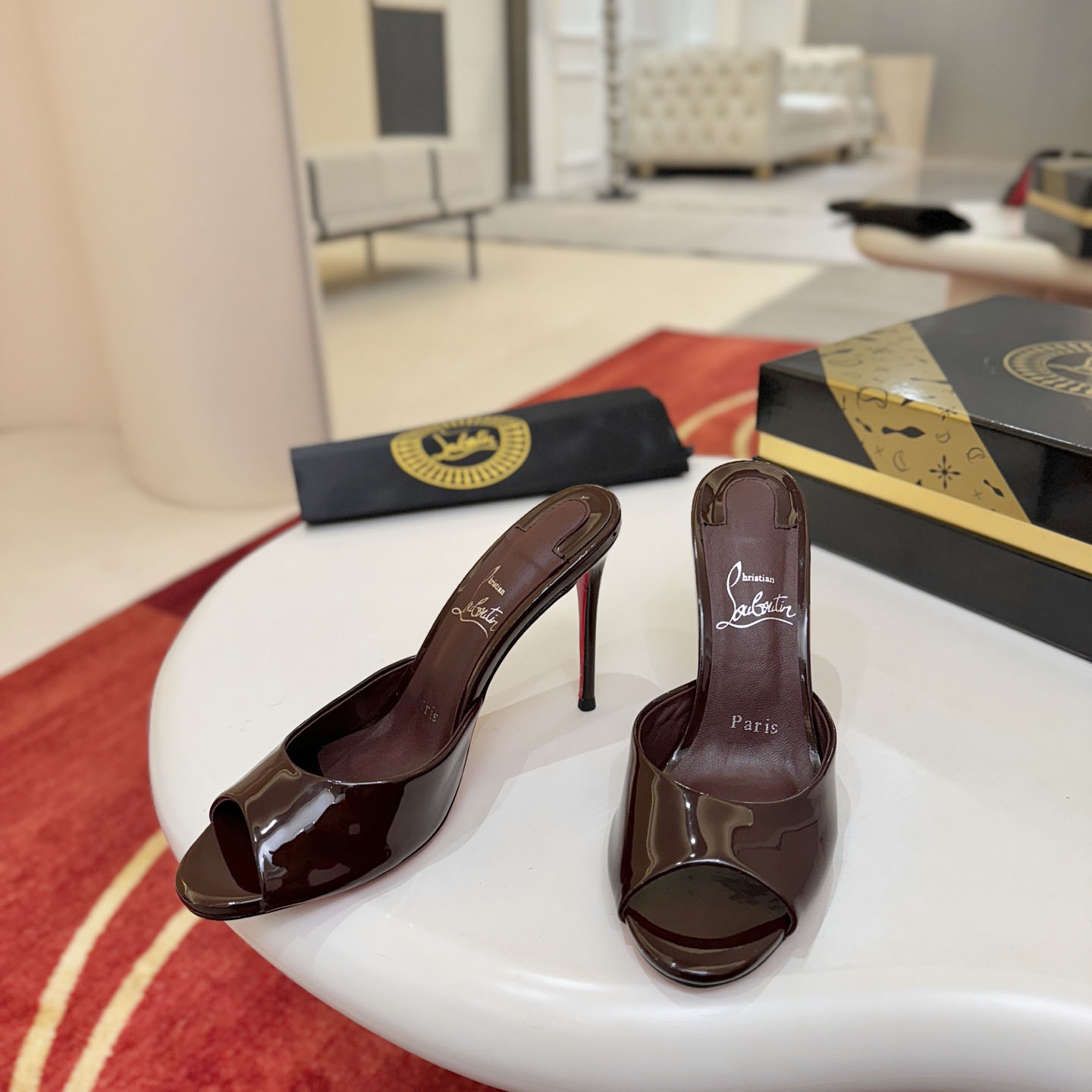 Christian Louboutin Me Dolly 100MM Patent Leather Mules - DesignerGu