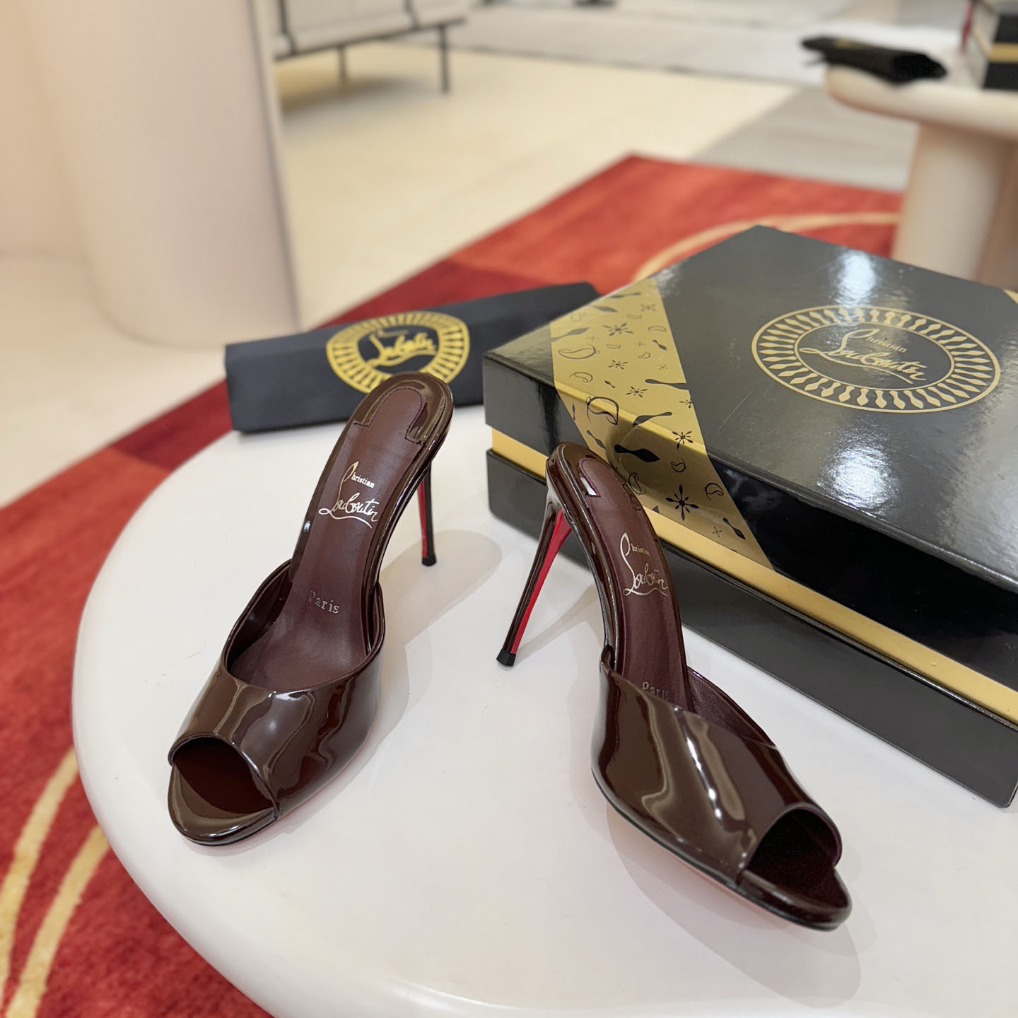 Christian Louboutin Me Dolly 100MM Patent Leather Mules - DesignerGu