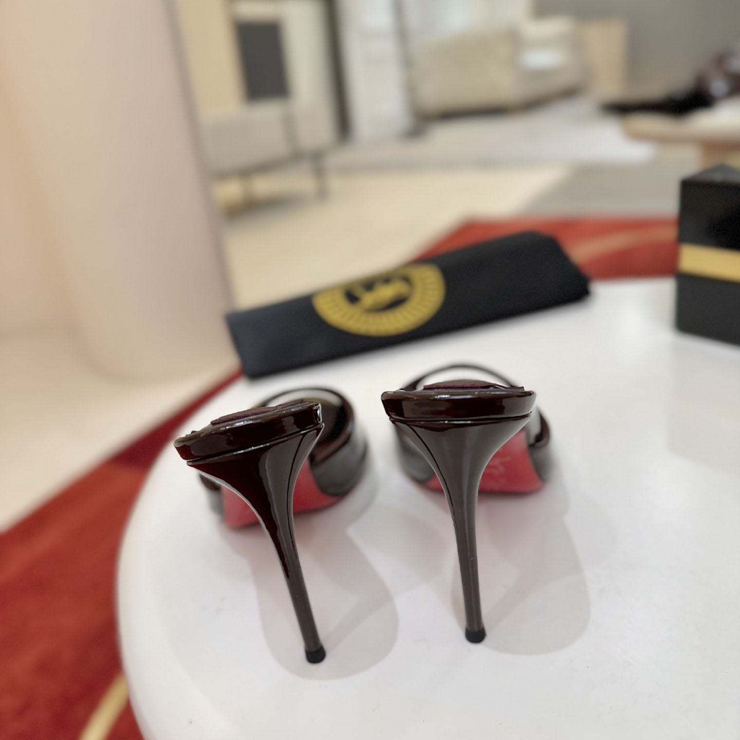 Christian Louboutin Me Dolly 100MM Patent Leather Mules - DesignerGu