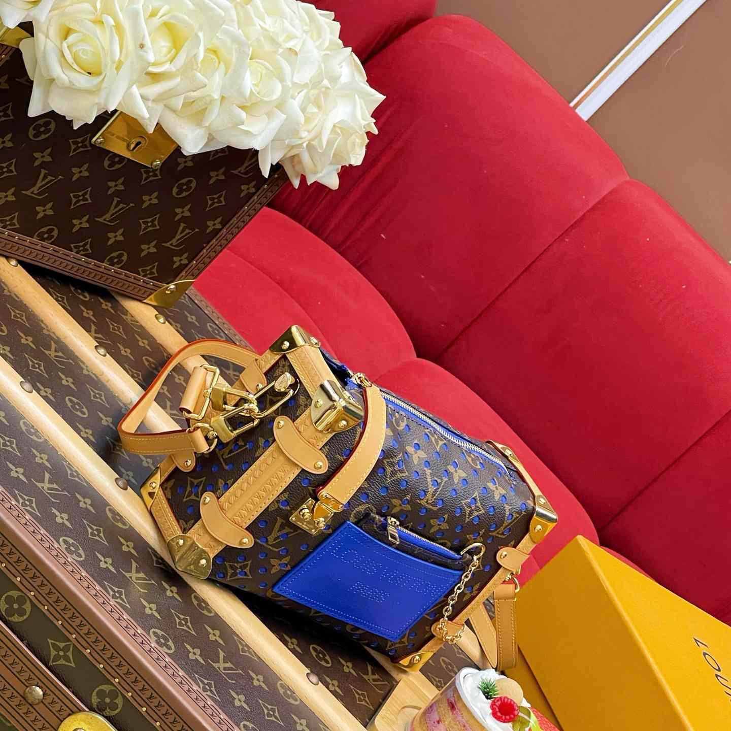Louis Vuitton Side Trunk MM M28490 - DesignerGu