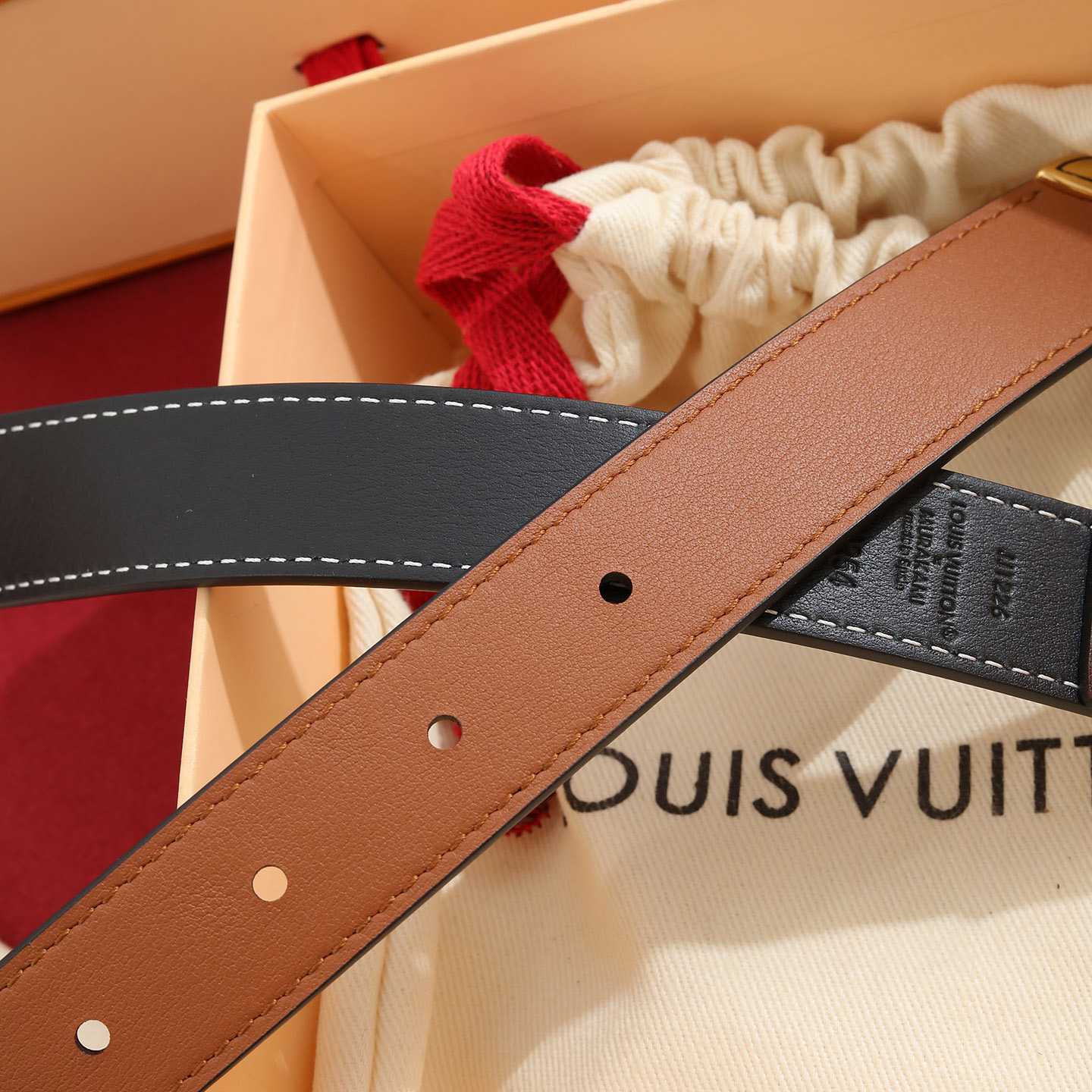 Louis Vuitton LV Dust 25mm Belt - DesignerGu