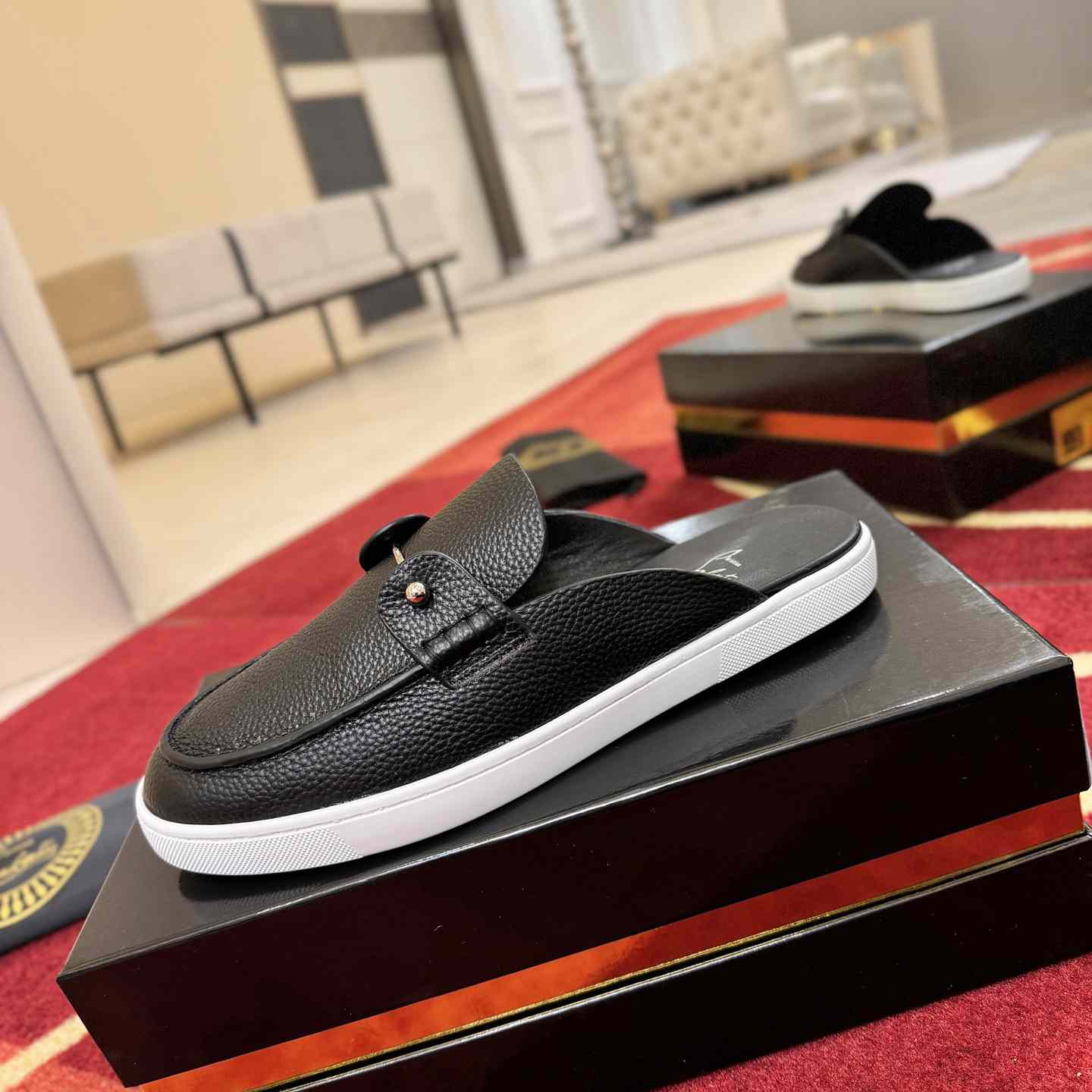 Christian Louboutin Chanme Donna Leather Boat Shoe Mules - DesignerGu
