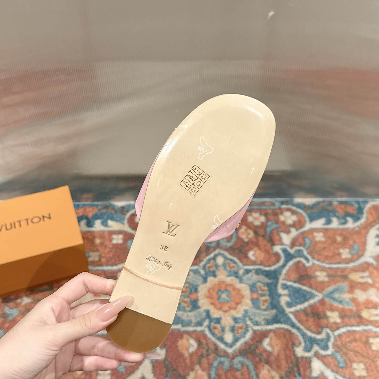 Louis Vuitton LV Mare Flat Mule - DesignerGu