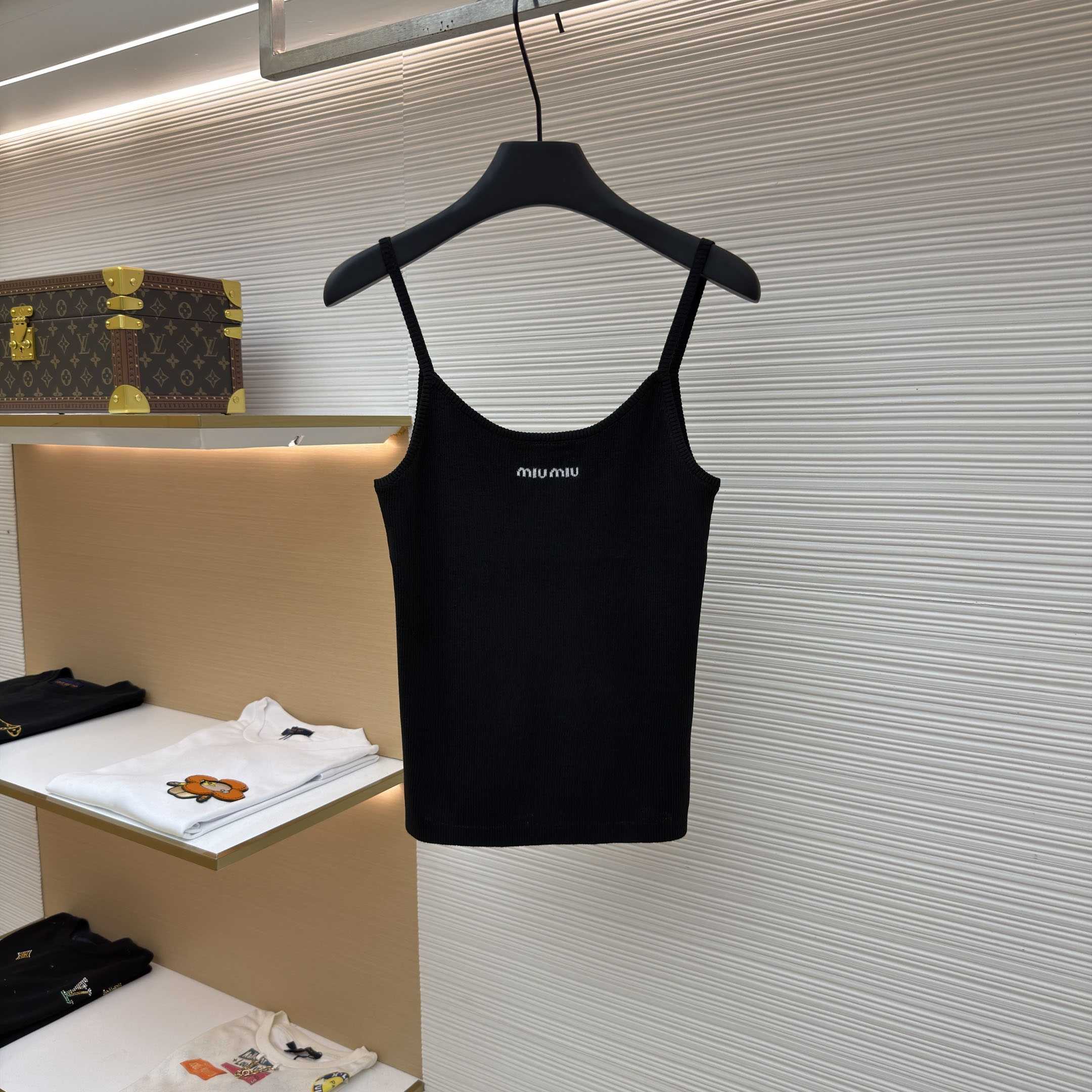 Miu Miu Seamless Top - DesignerGu