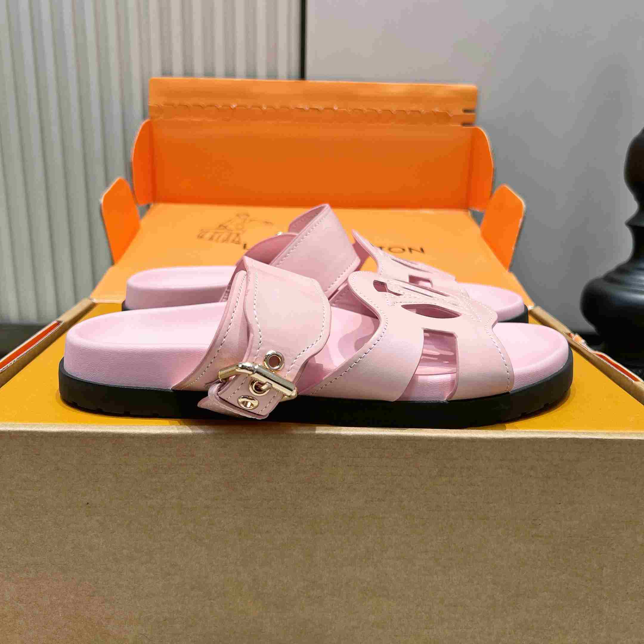 Louis Vuitton LV Isola Comfort Mule  - DesignerGu
