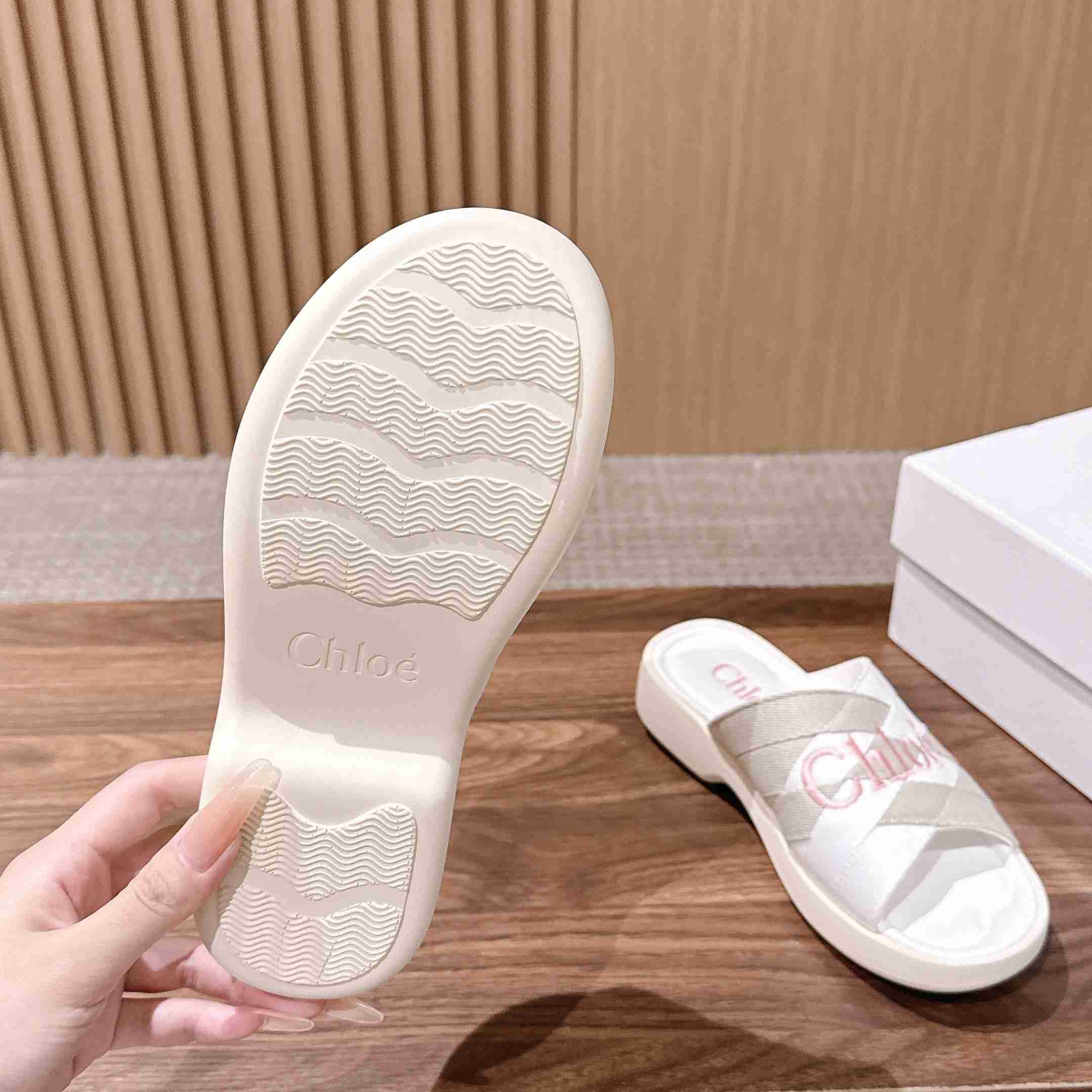 Chloe Poolette Sandals - DesignerGu