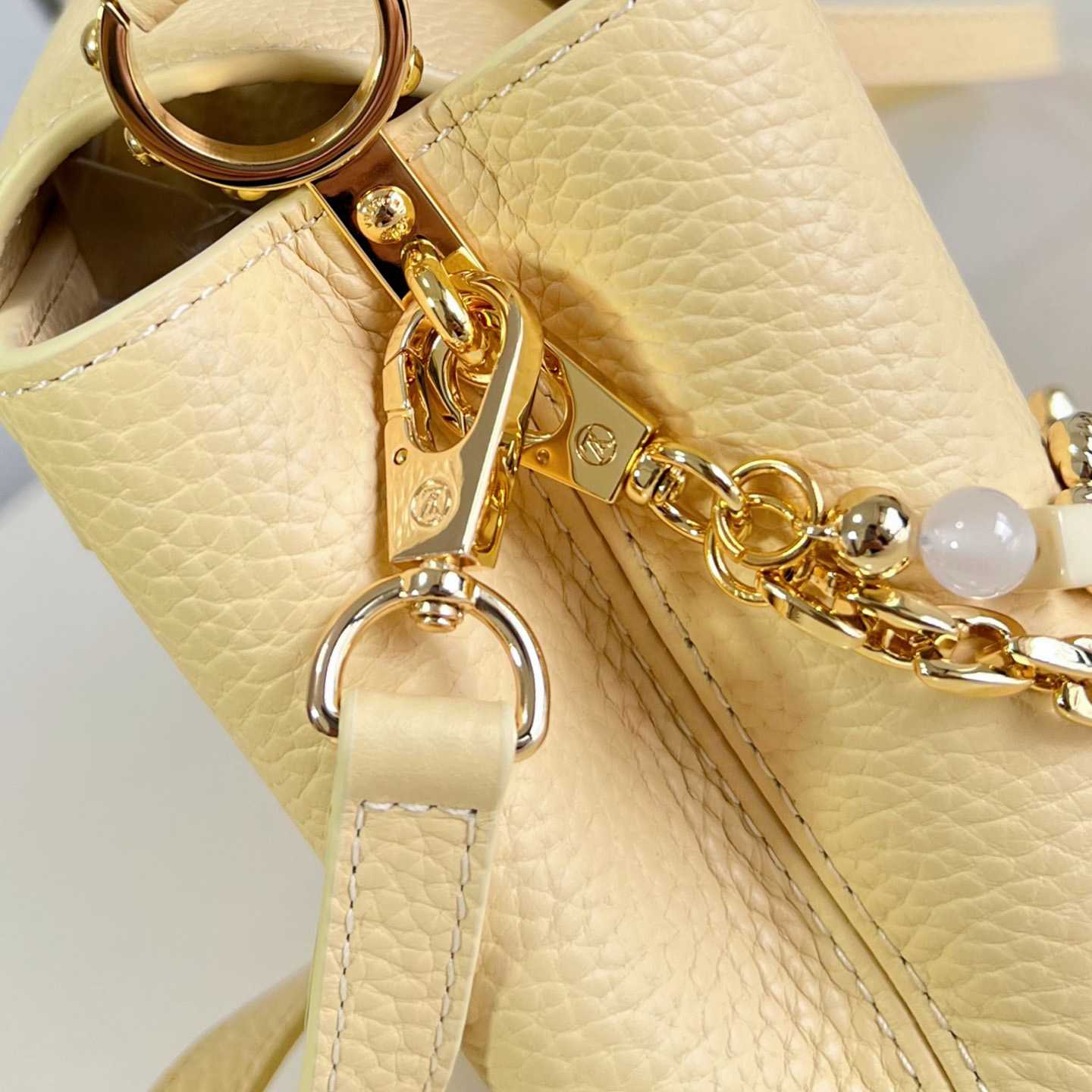 Louis Vuitton Capucines Mini M28716 - DesignerGu