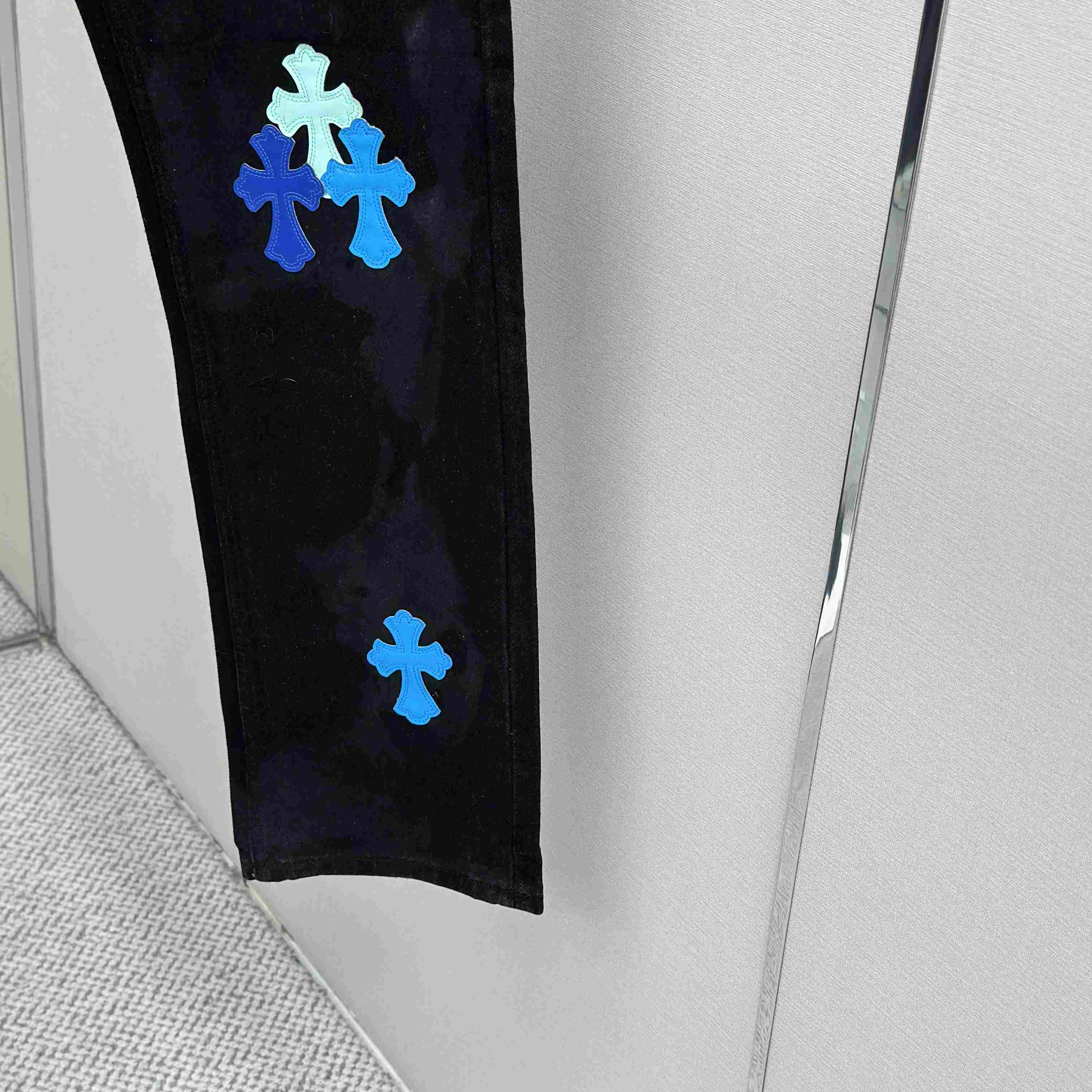 Chrome Hearts Jeans - DesignerGu