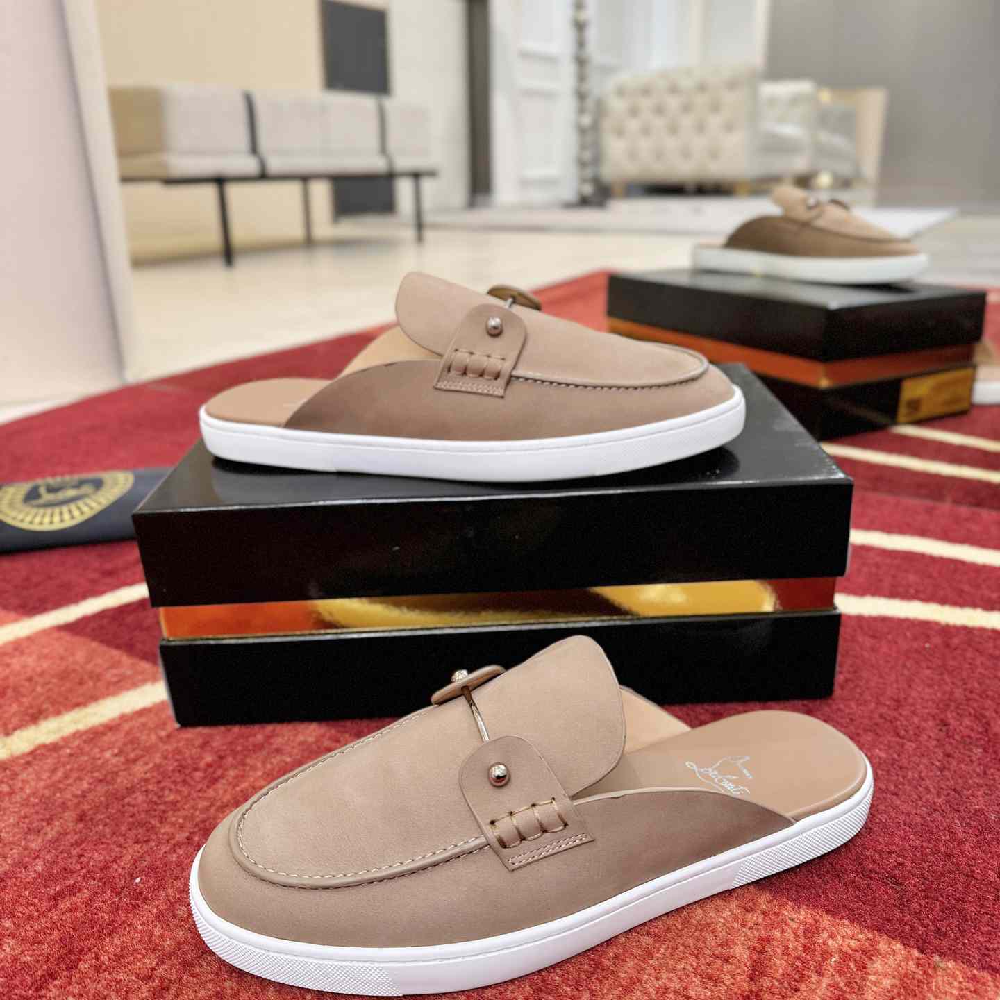 Christian Louboutin Chanme Donna Leather Boat Shoe Mules - DesignerGu