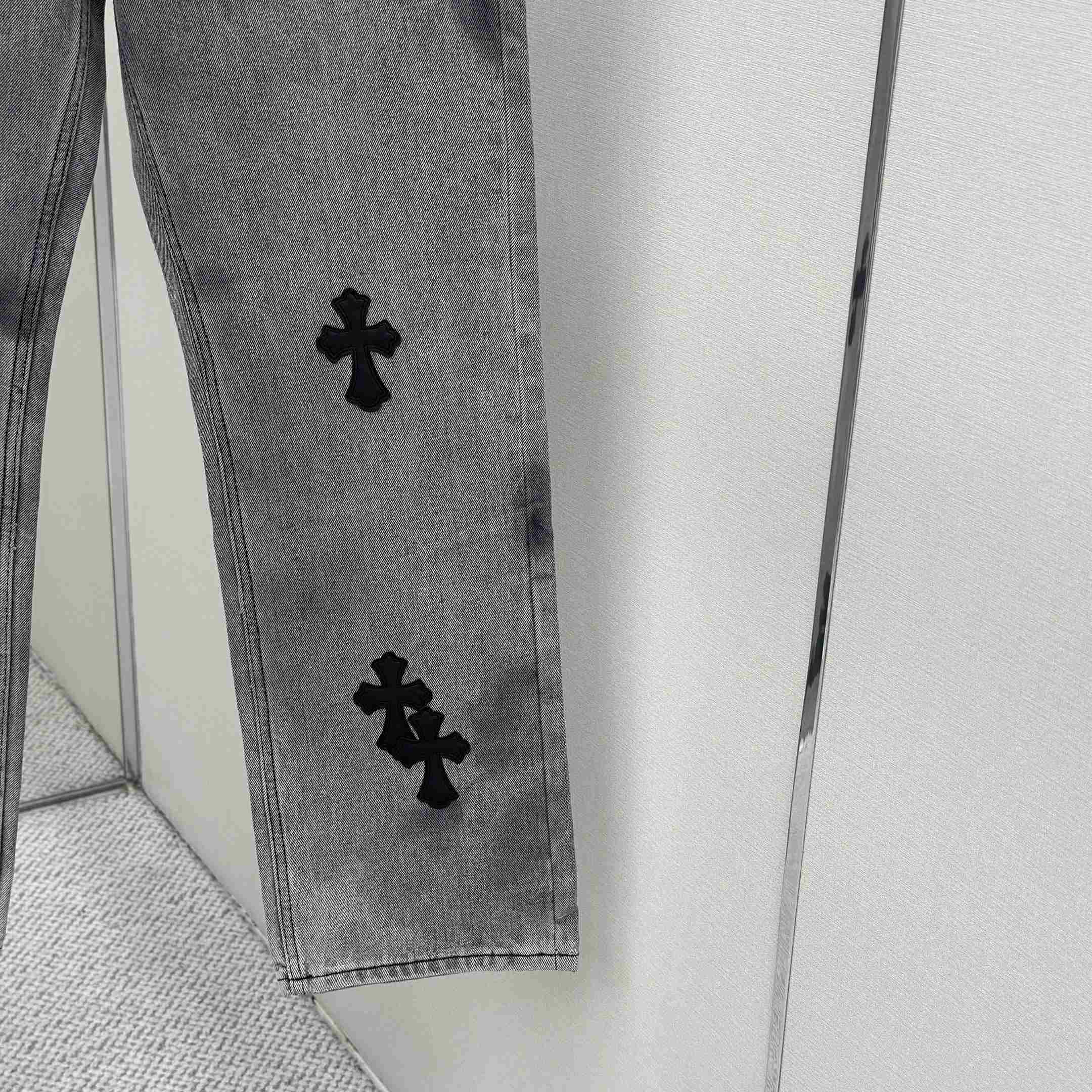 Chrome Hearts Jeans - DesignerGu