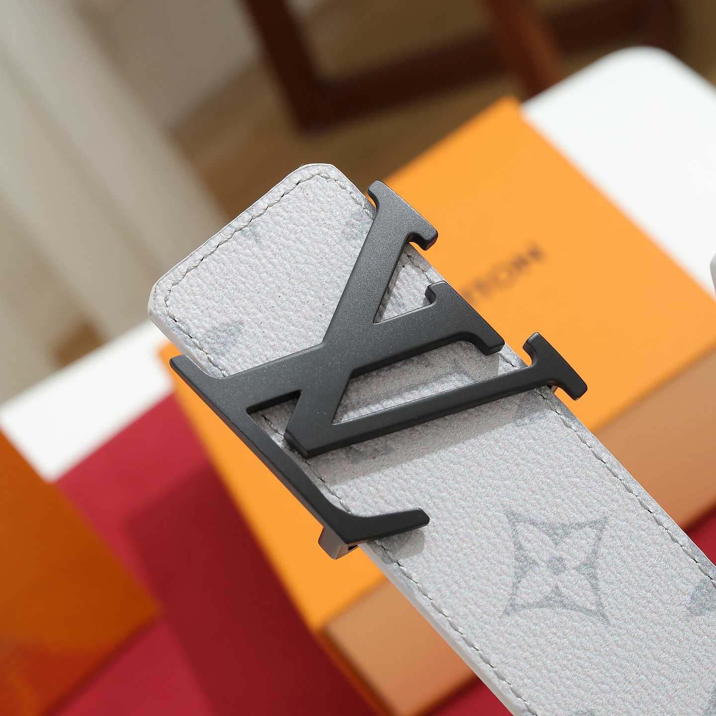 Louis Vuitton LV Initiales Monogram 40mm Reversible Belt - DesignerGu