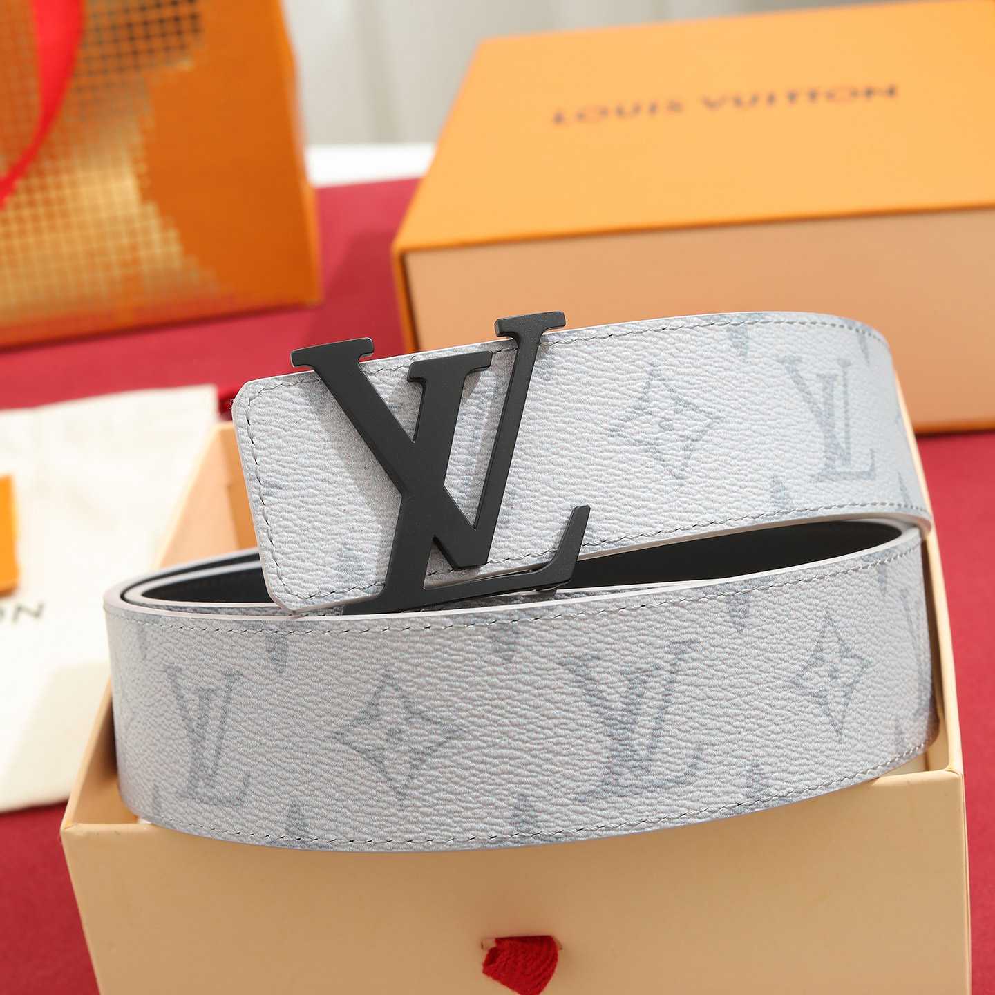 Louis Vuitton LV Initiales Monogram 40mm Reversible Belt - DesignerGu
