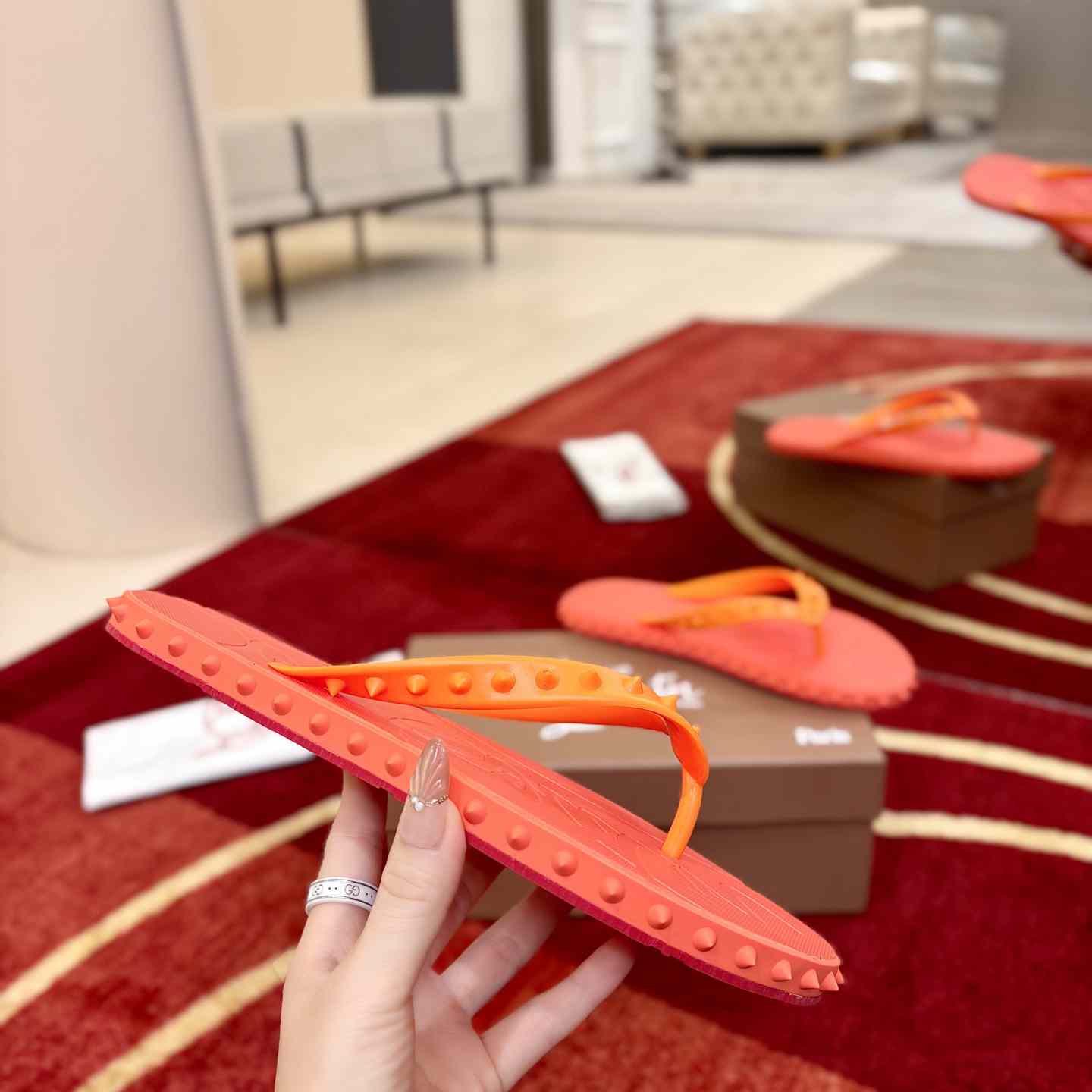 Christian Louboutin Super Loubi Flip Flops - DesignerGu