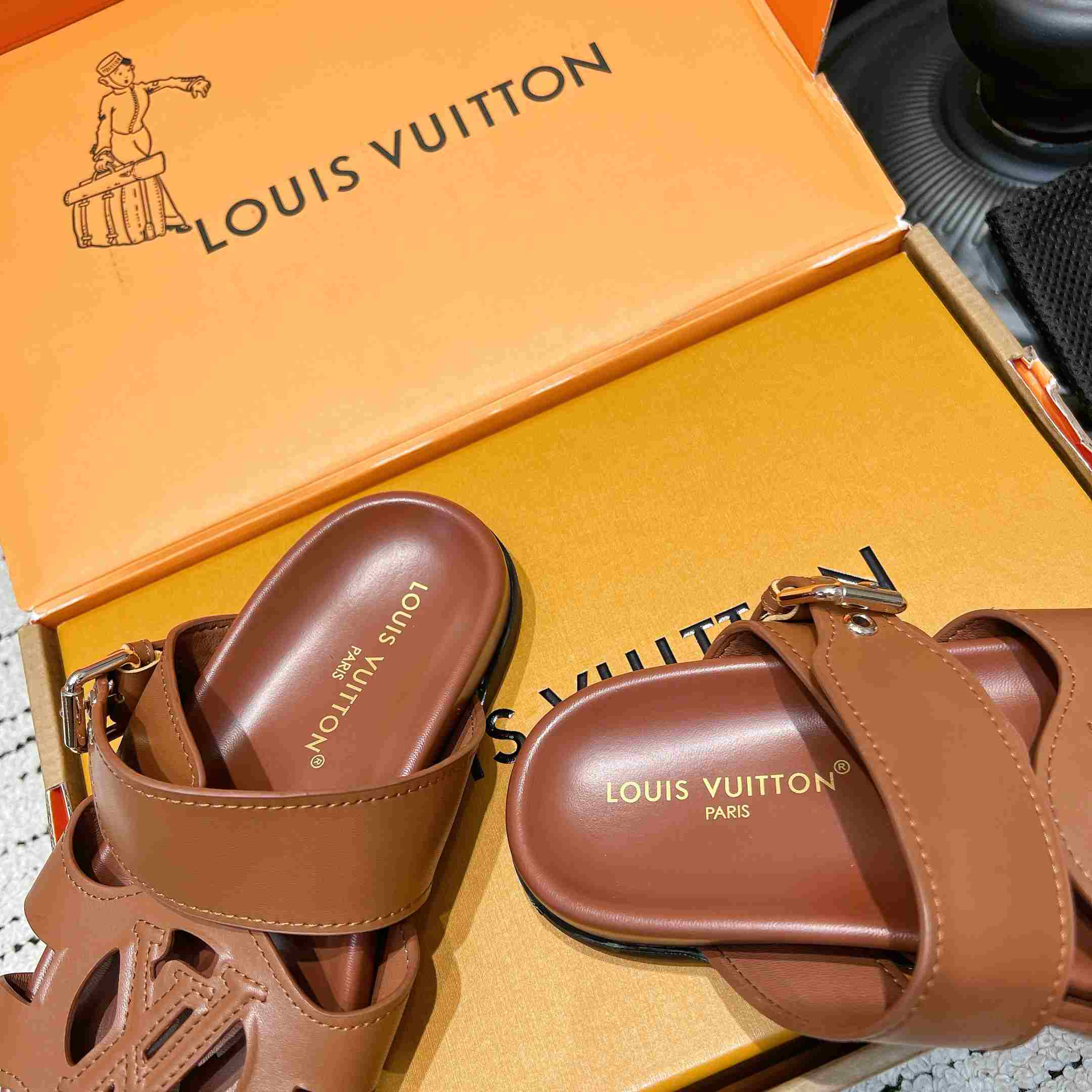 Louis Vuitton LV Isola Comfort Mule  - DesignerGu