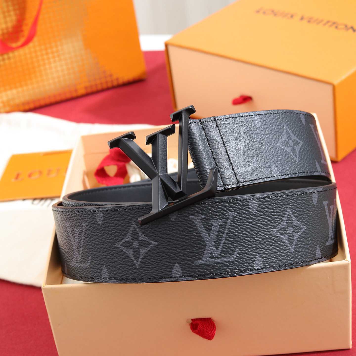 Louis Vuitton LV Pyramide 40mm Belt - DesignerGu