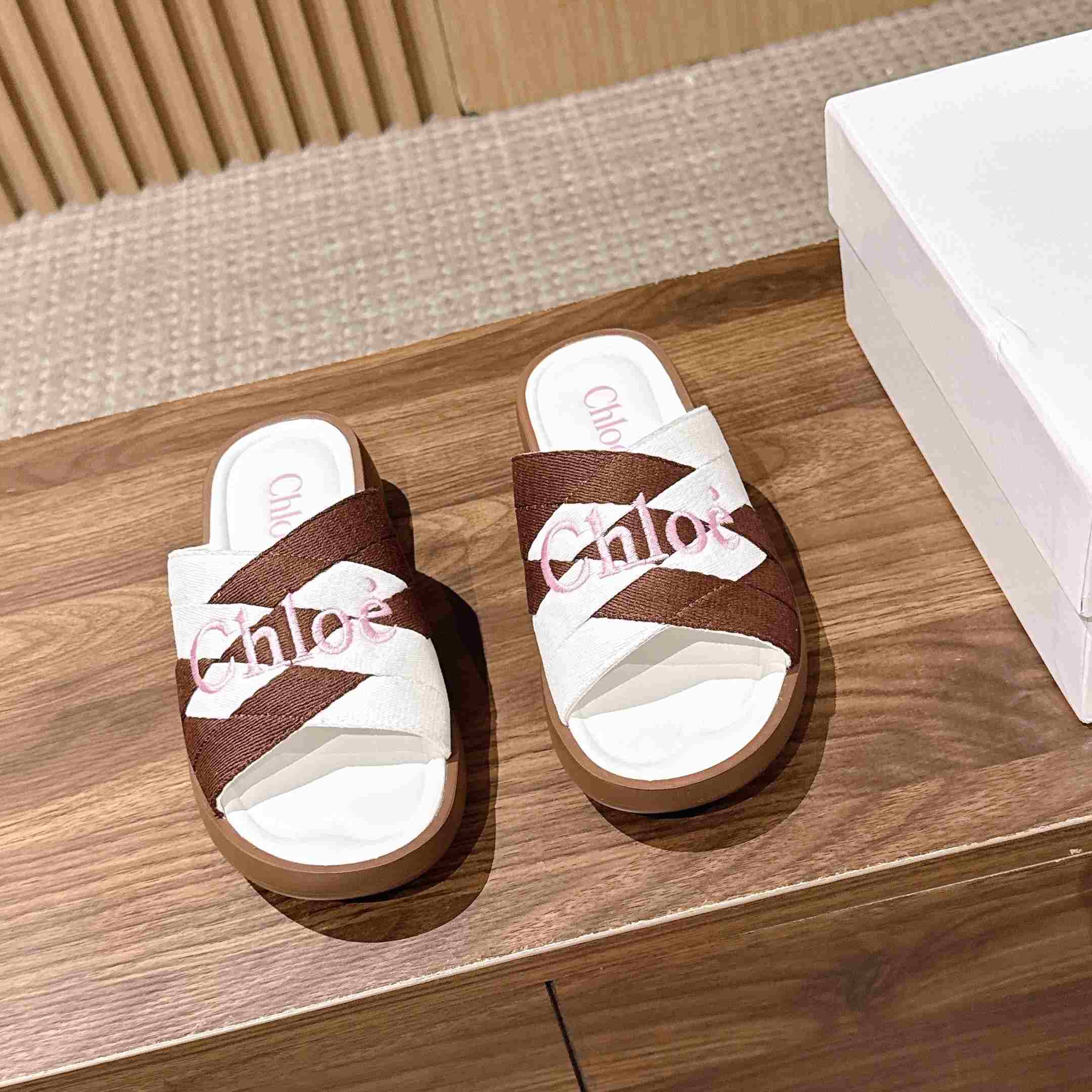 Chloe Poolette Sandals - DesignerGu