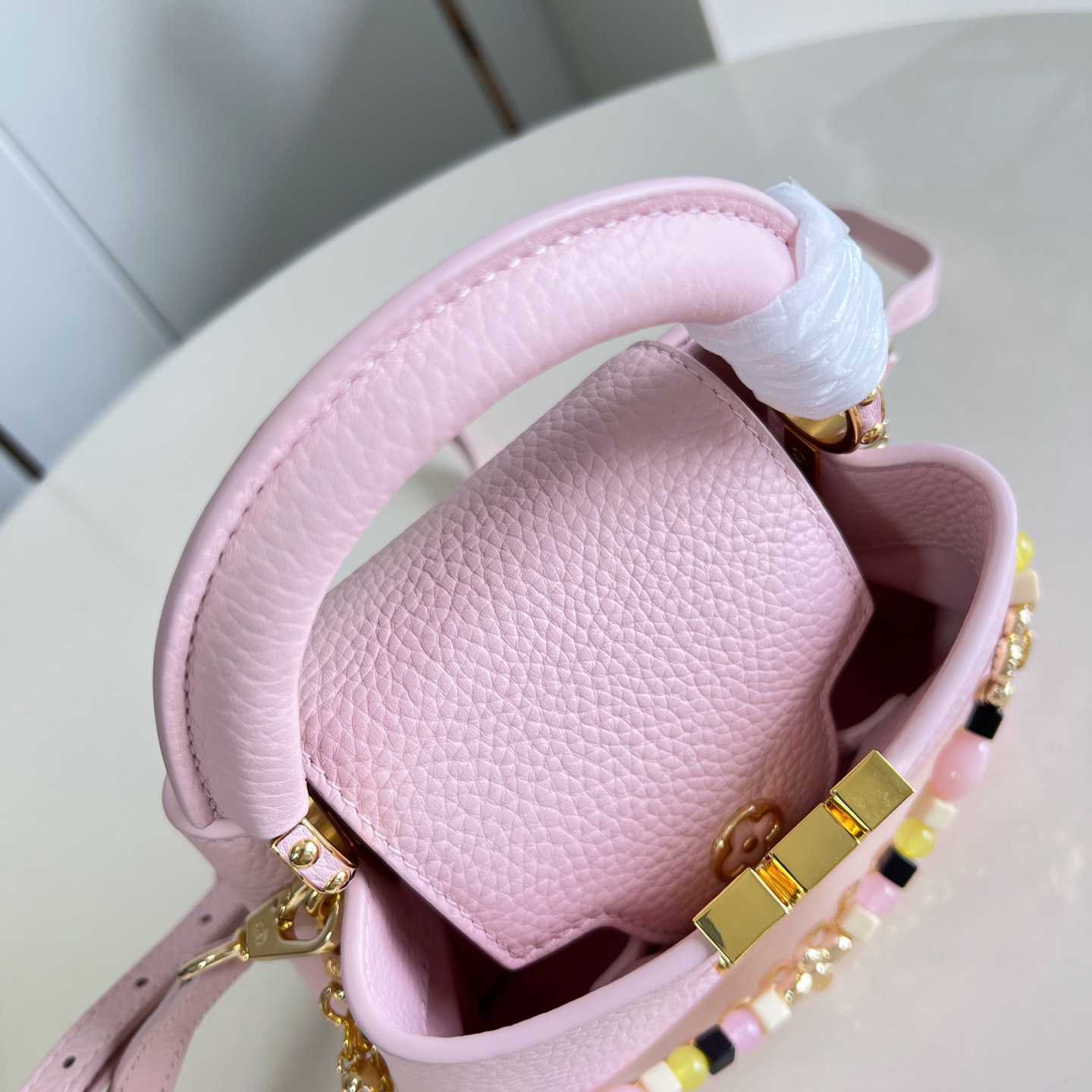 Louis Vuitton Capucines Mini M29500 - DesignerGu