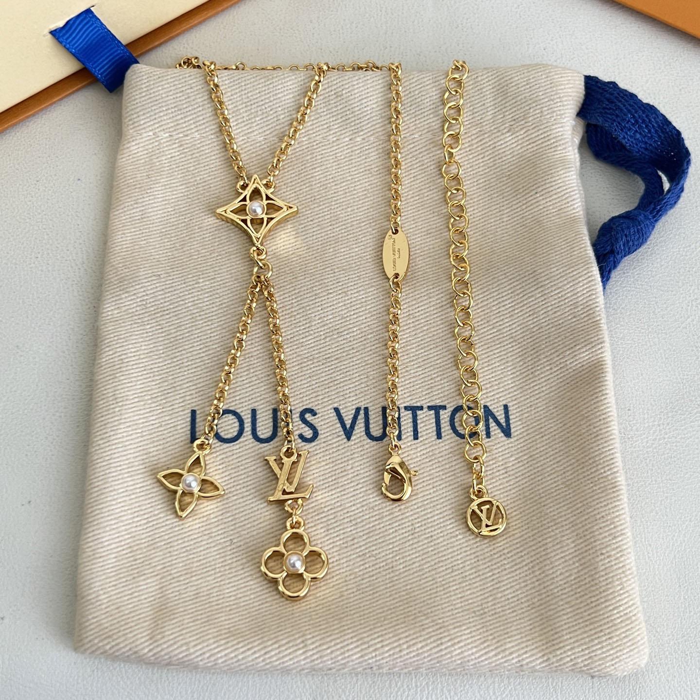 Louis Vuitton LV Pearly Flower Necklace - DesignerGu