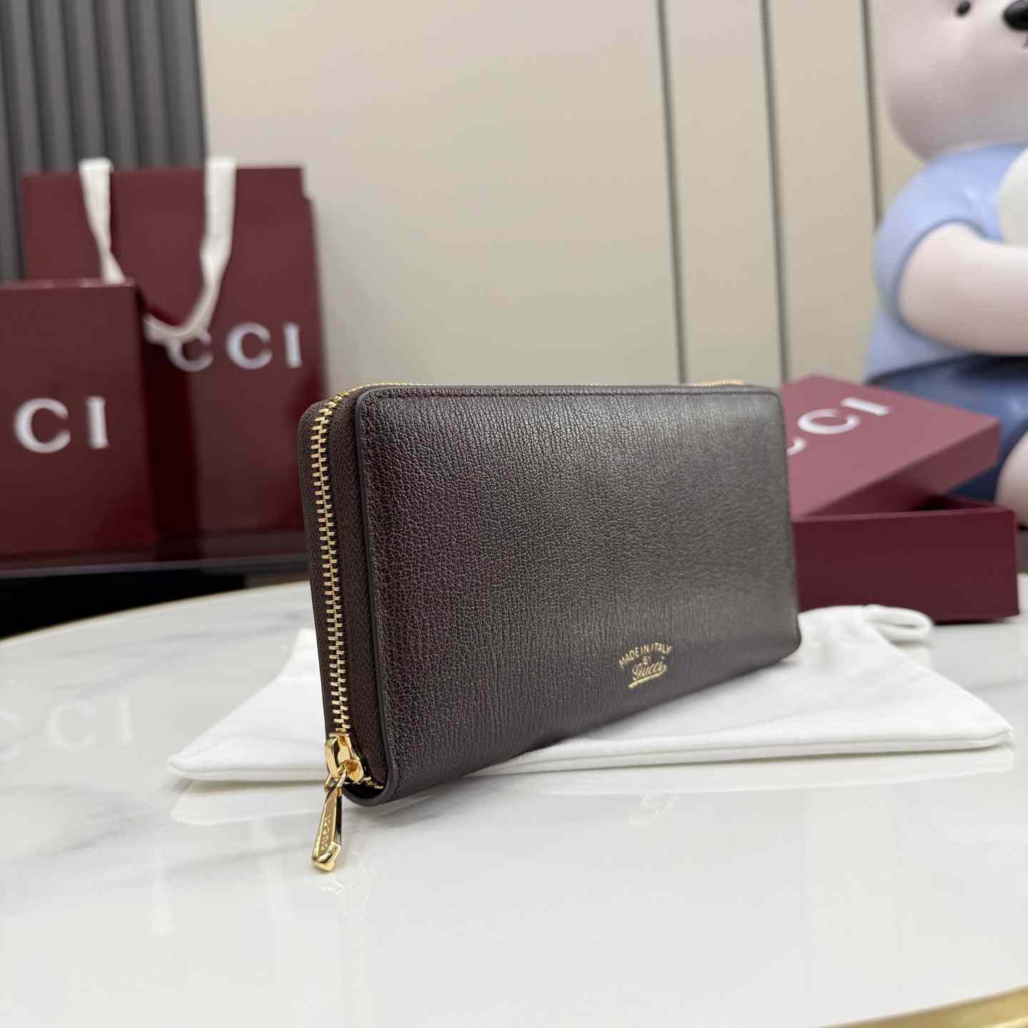 Gucci Lira Zip Around Wallet 867318 - DesignerGu