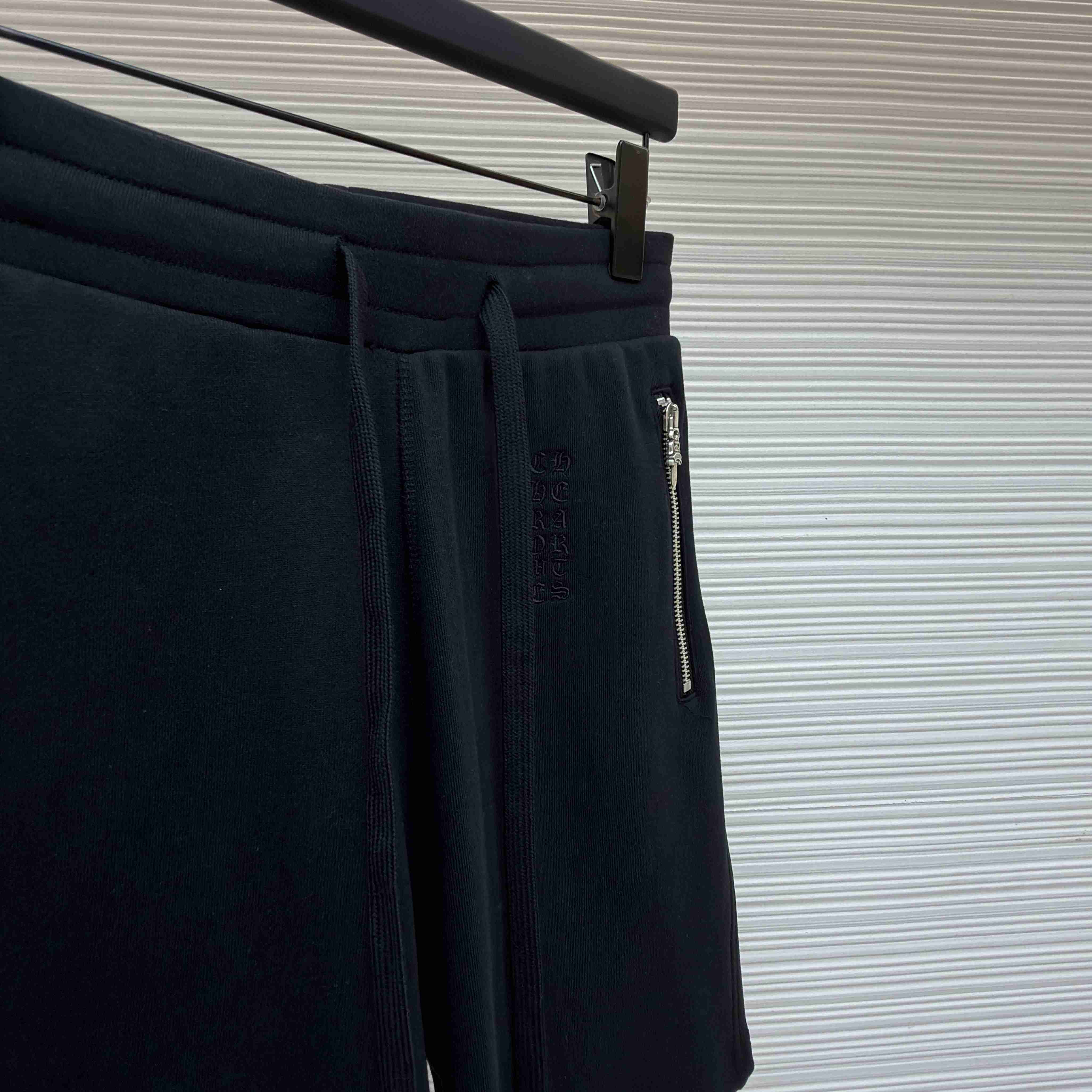 Chrome Hearts Dagger Sweat Shorts - DesignerGu