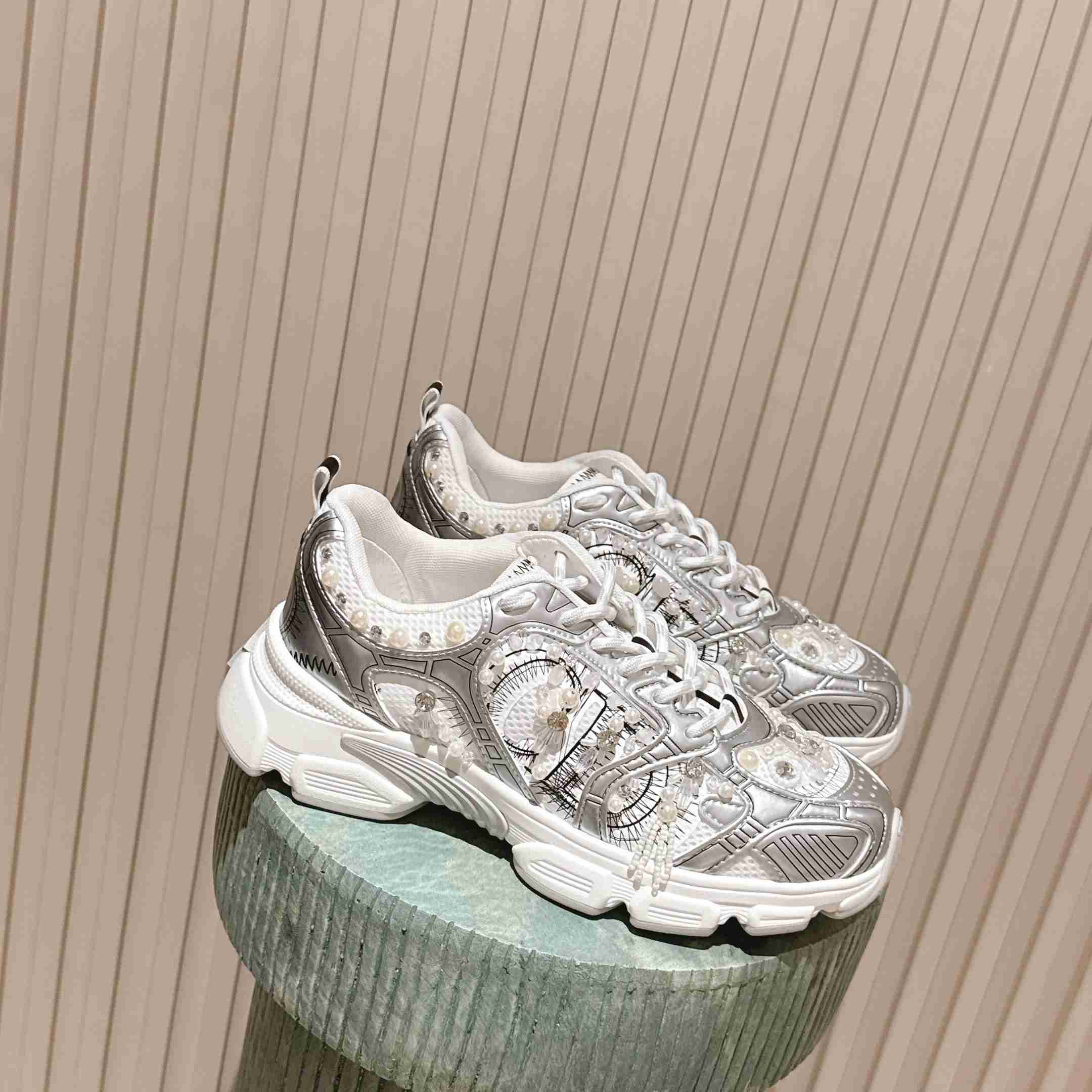 Dior Chrono Sneaker - DesignerGu