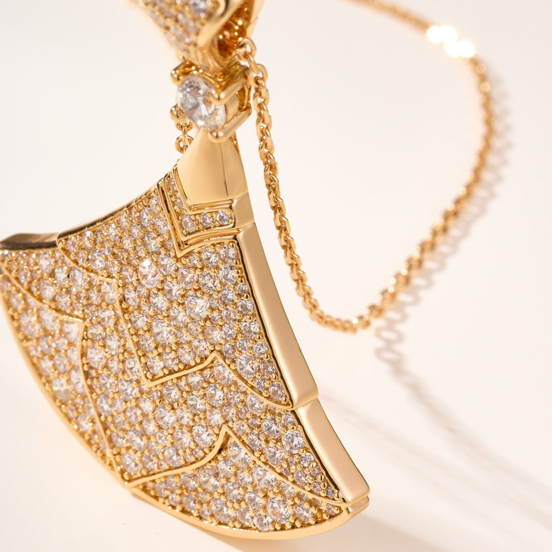 Bvlgari DIVAS’ DREAM Necklace - DesignerGu