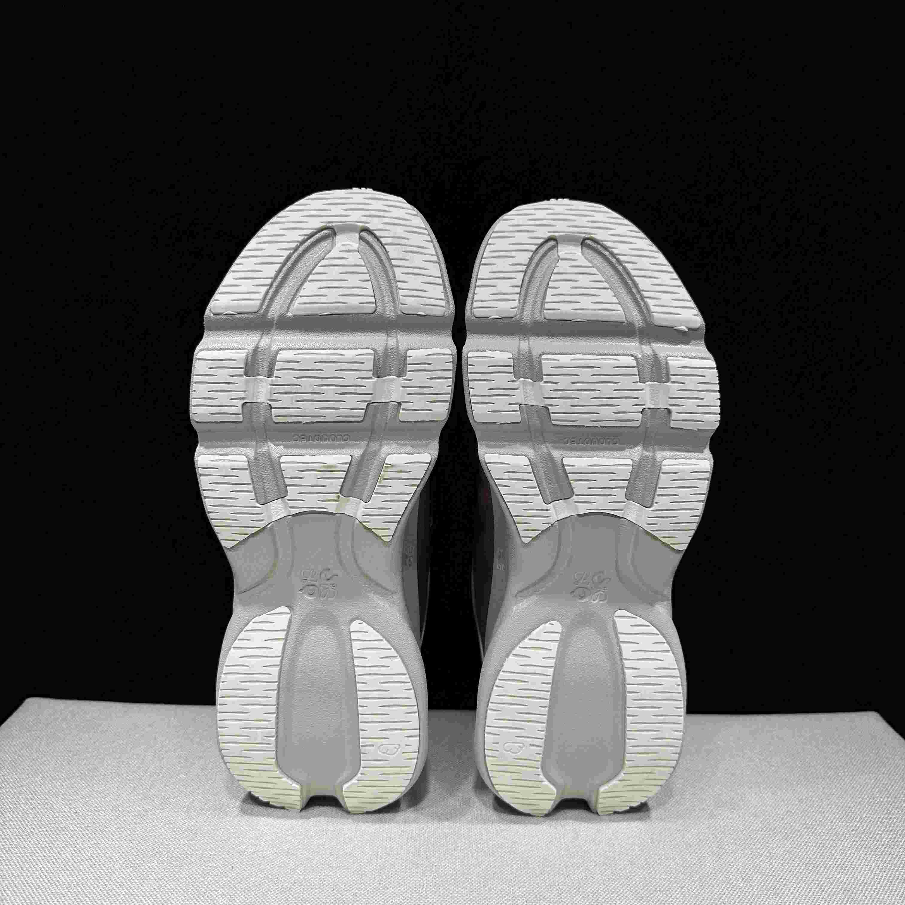 Loewe x ON Cloudsolo 'Taupe' - DesignerGu