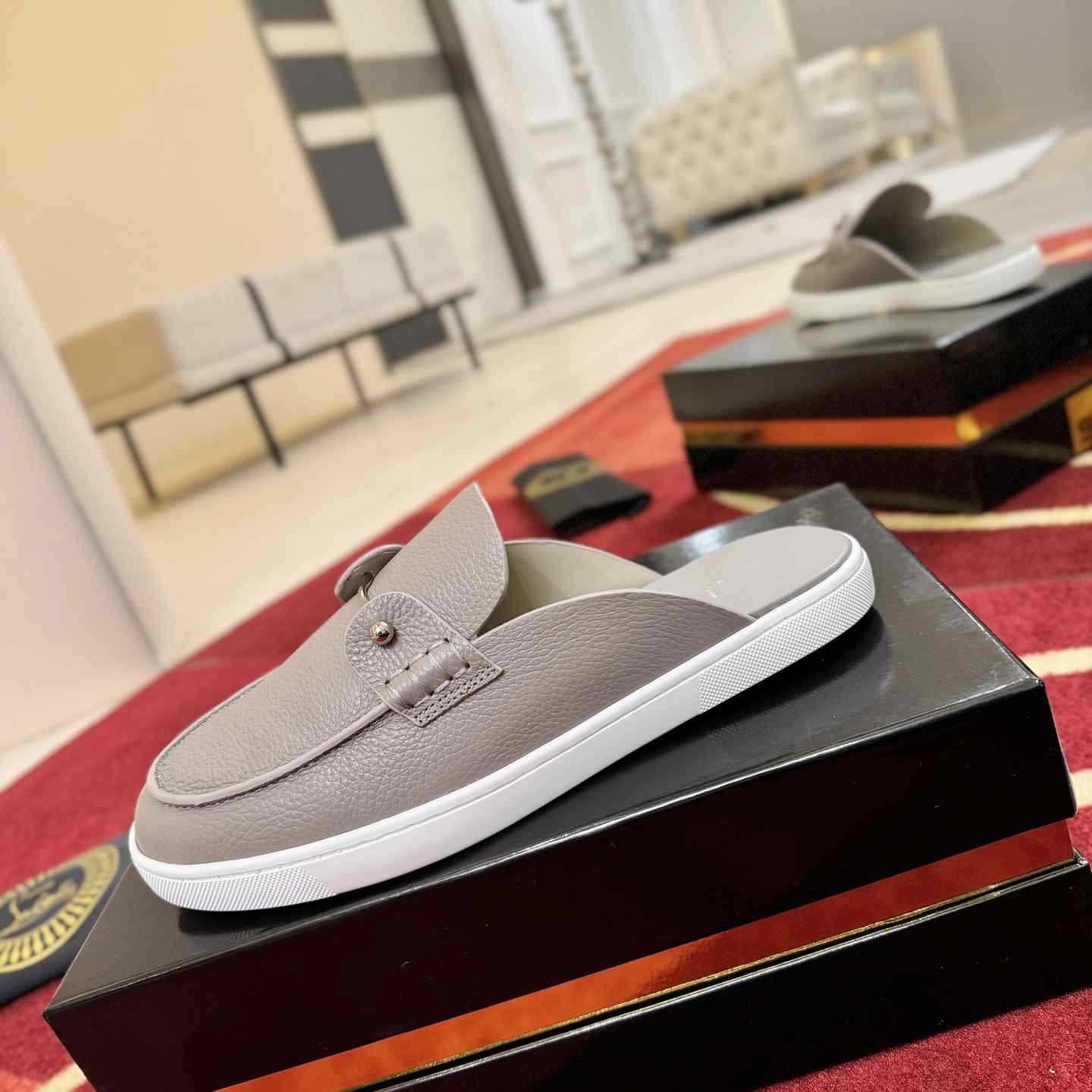 Christian Louboutin Chanme Donna Leather Boat Shoe Mules - DesignerGu