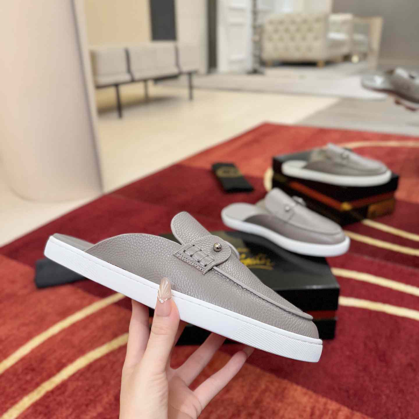 Christian Louboutin Chanme Donna Leather Boat Shoe Mules - DesignerGu