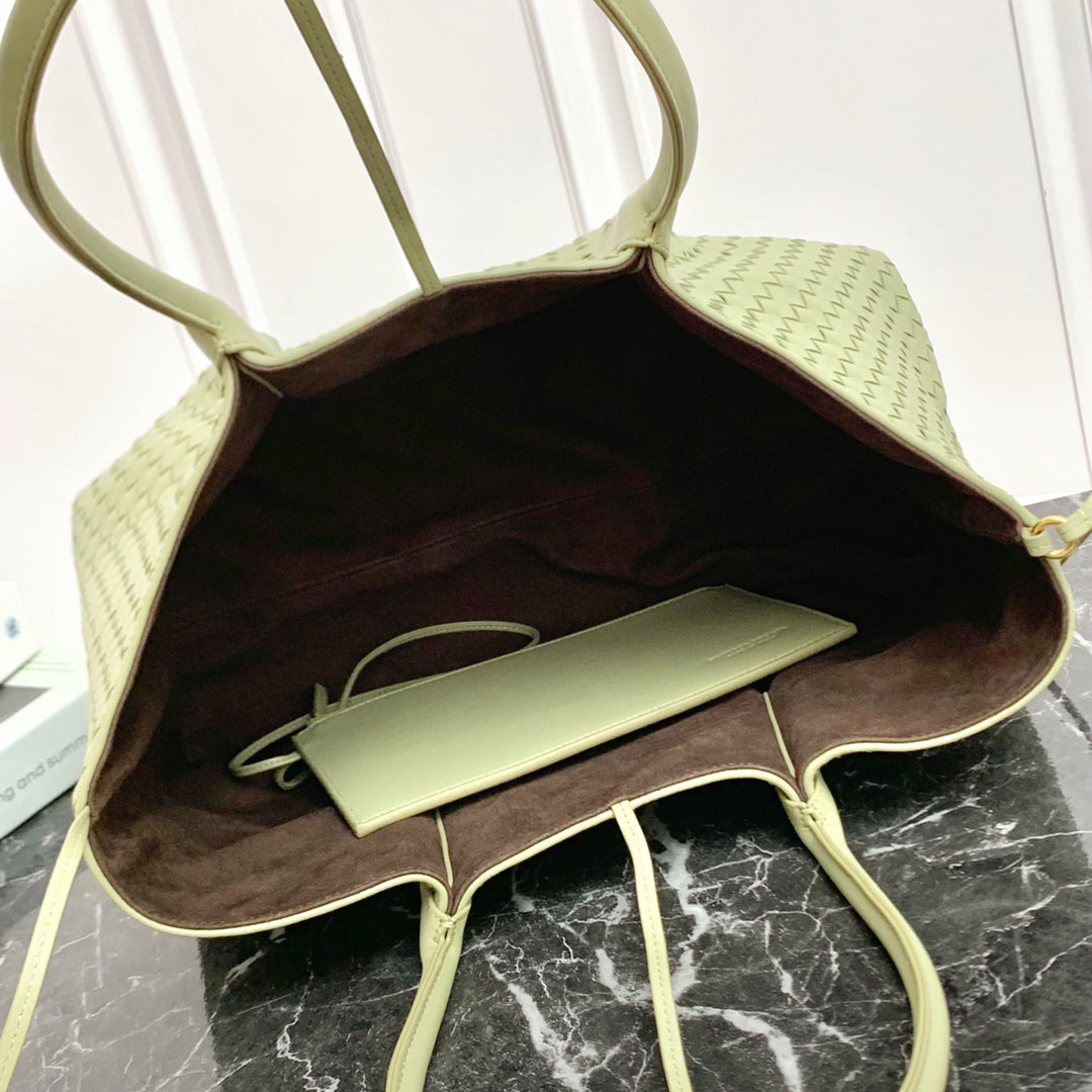 Bottega Veneta Large Pinacoteca - DesignerGu