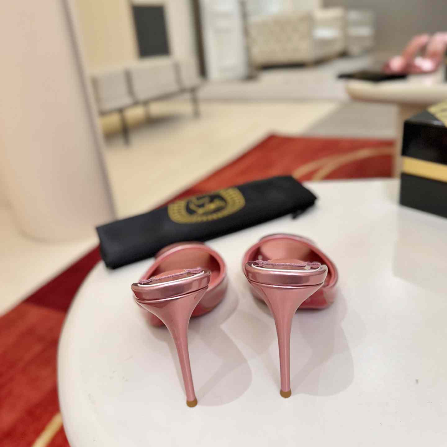 Christian Louboutin Me Dolly 100 mm Mules - DesignerGu