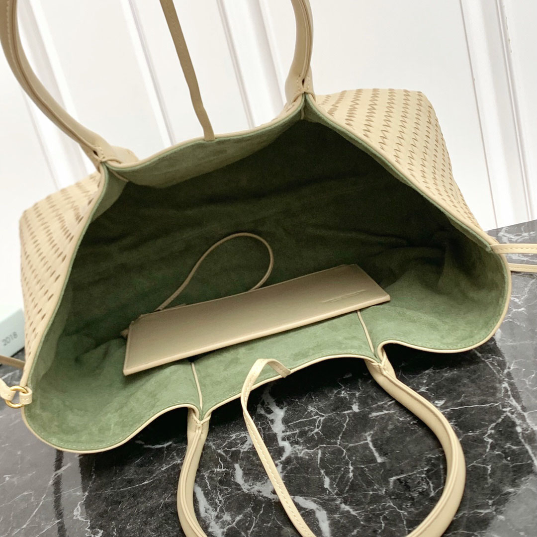 Bottega Veneta Large Pinacoteca - DesignerGu