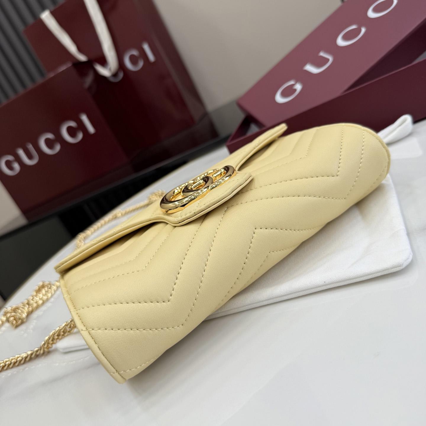 Gucci GG Marmont Mini Shoulder Bag 837745 - DesignerGu