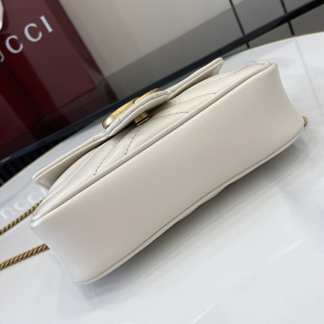Gucci GG Marmont Super Mini Bag - DesignerGu