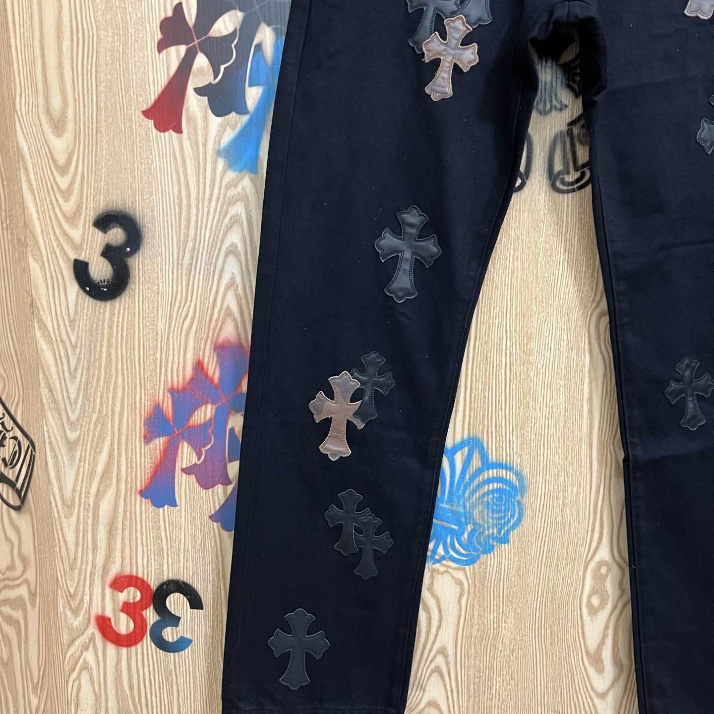 Chrome Hearts  Jeans  - DesignerGu