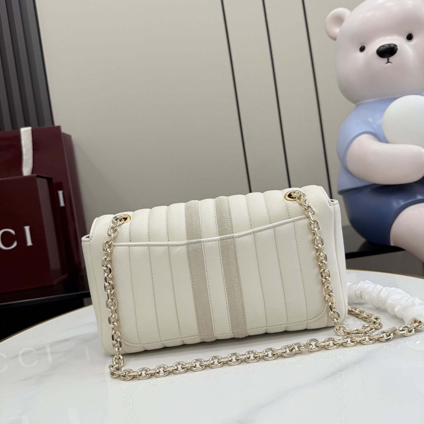 Gucci Jetset GG Marmont Medium Shoulder Bag A005XW - DesignerGu