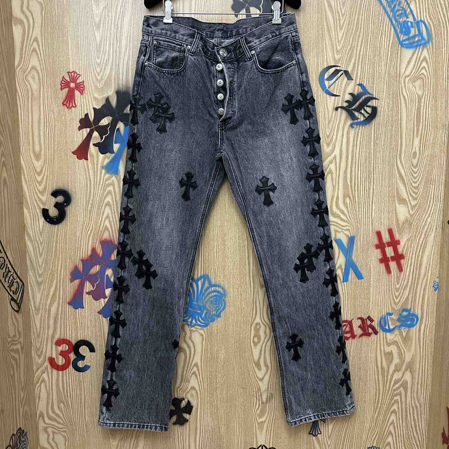 Chrome Hearts  Jeans  - DesignerGu
