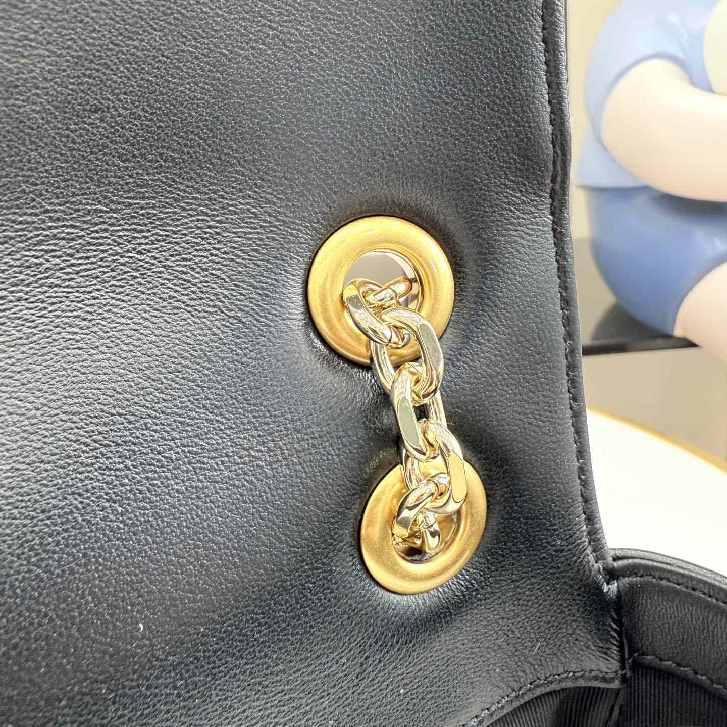 Gucci Jetset GG Marmont Medium Shoulder Bag A005XW - DesignerGu