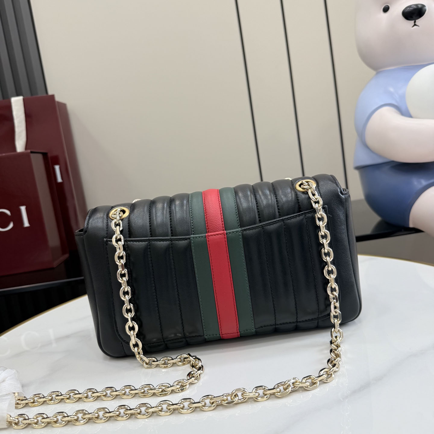 Gucci Jetset GG Marmont Medium Shoulder Bag A005XW - DesignerGu